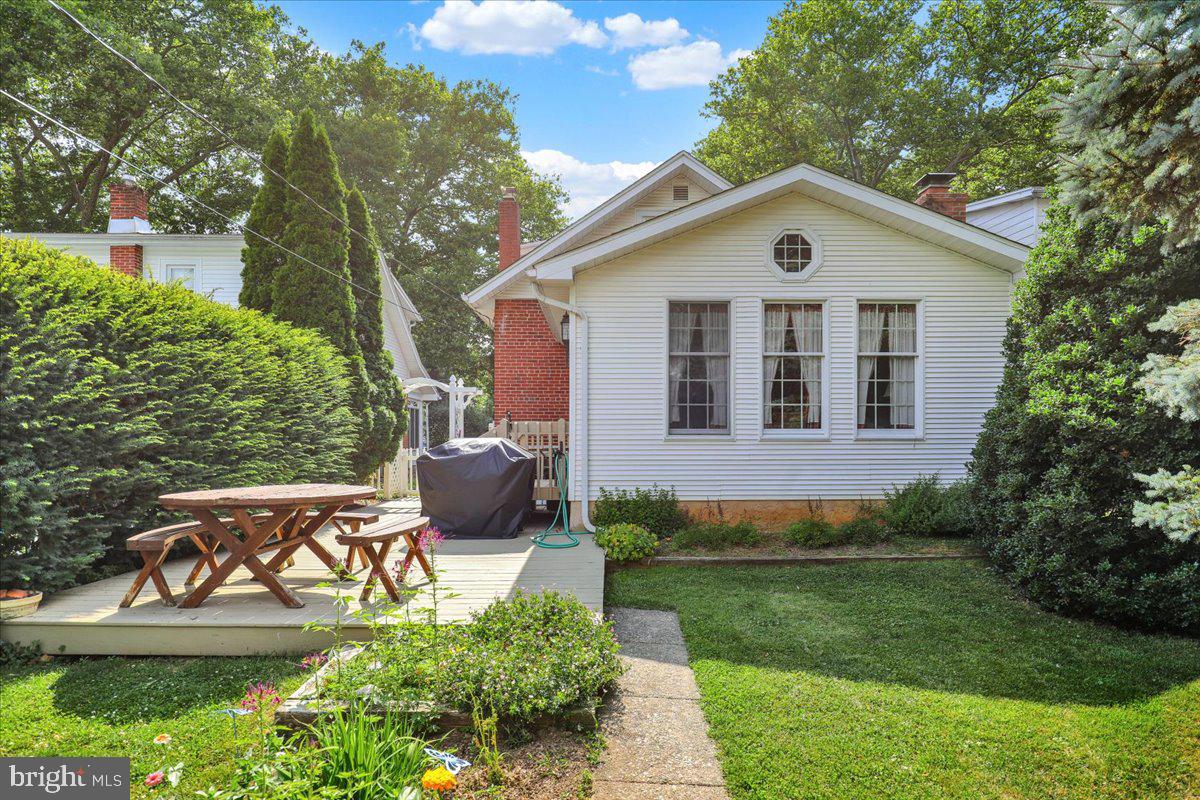 405 SEIBERTS COURT