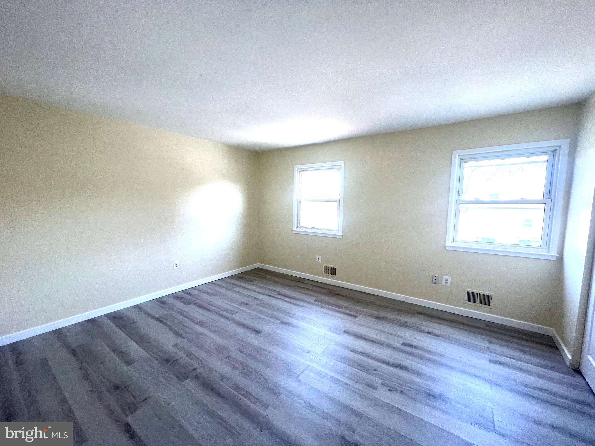 DALE CITY - Residential Lease