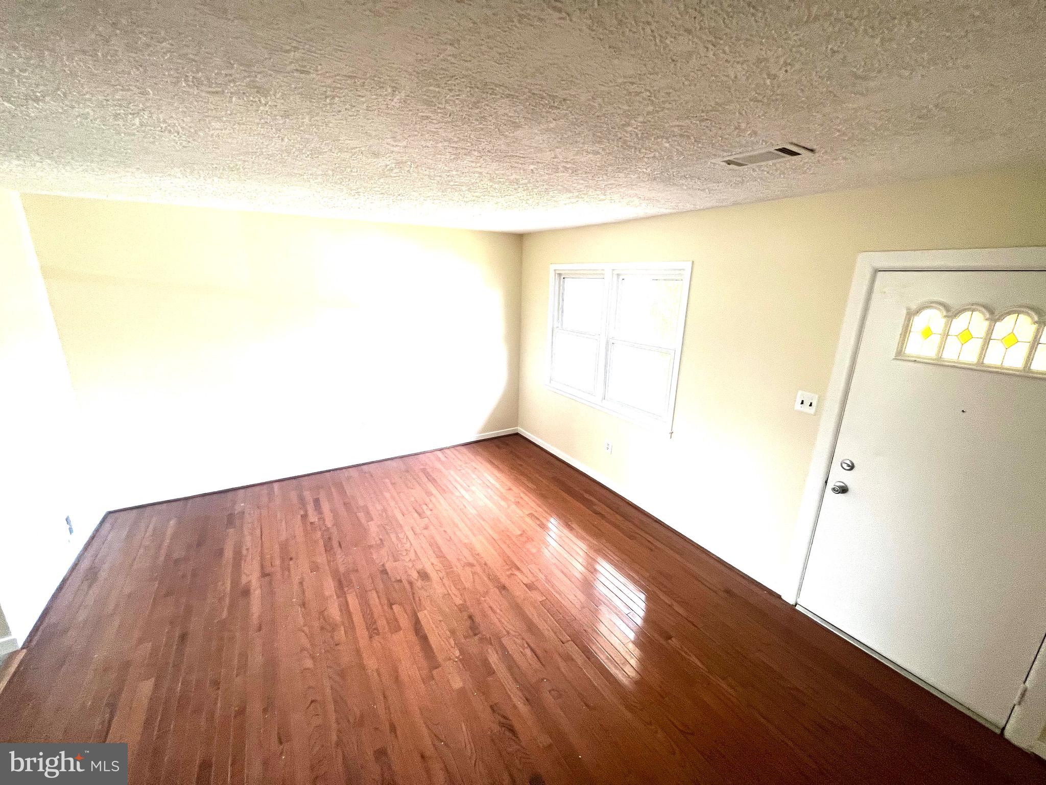 DALE CITY - Residential Lease