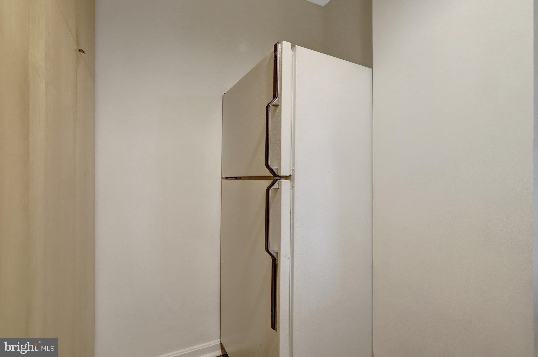 RIVER PLACE - Residential Lease