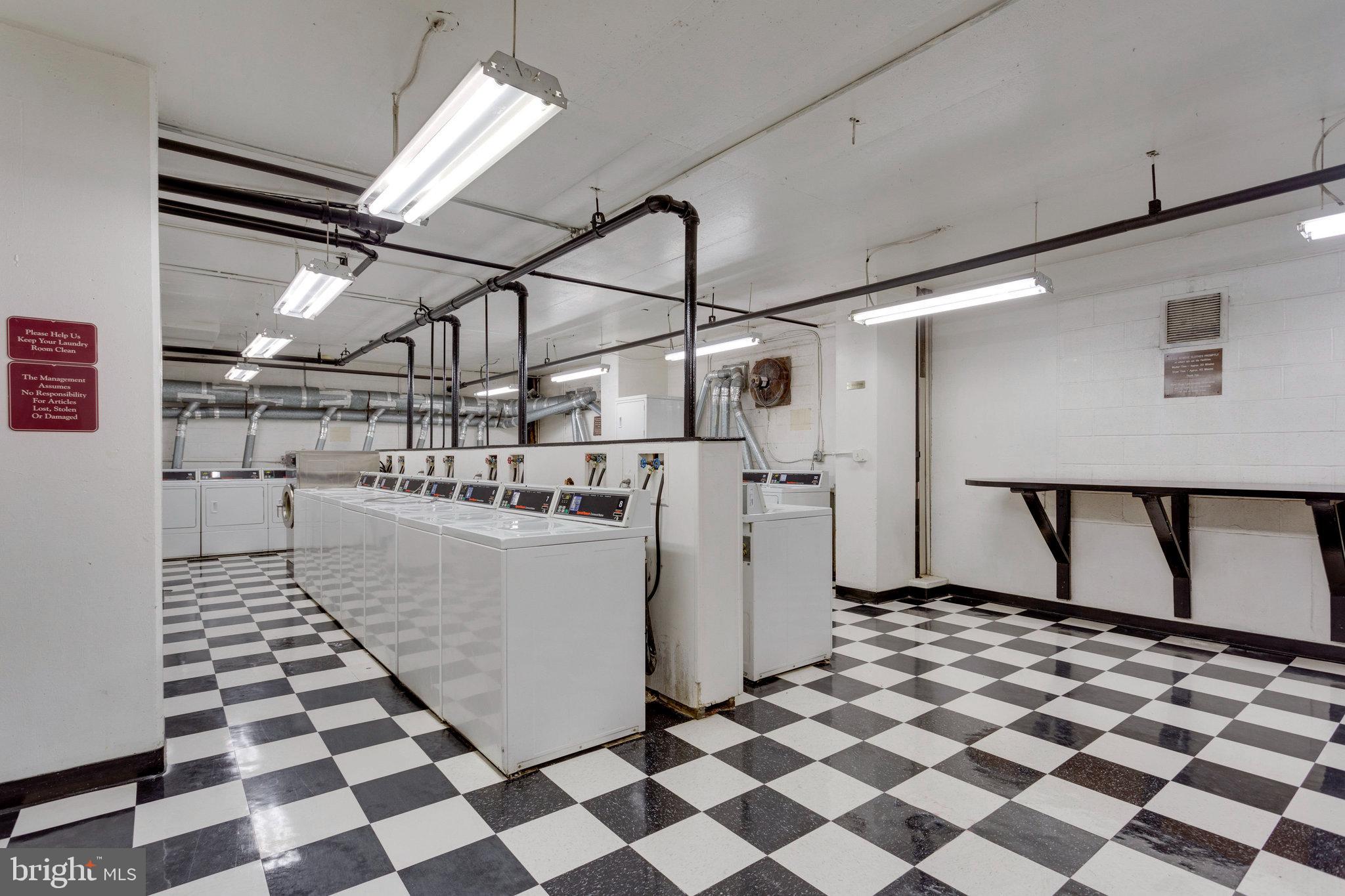 RIVER PLACE - Residential Lease