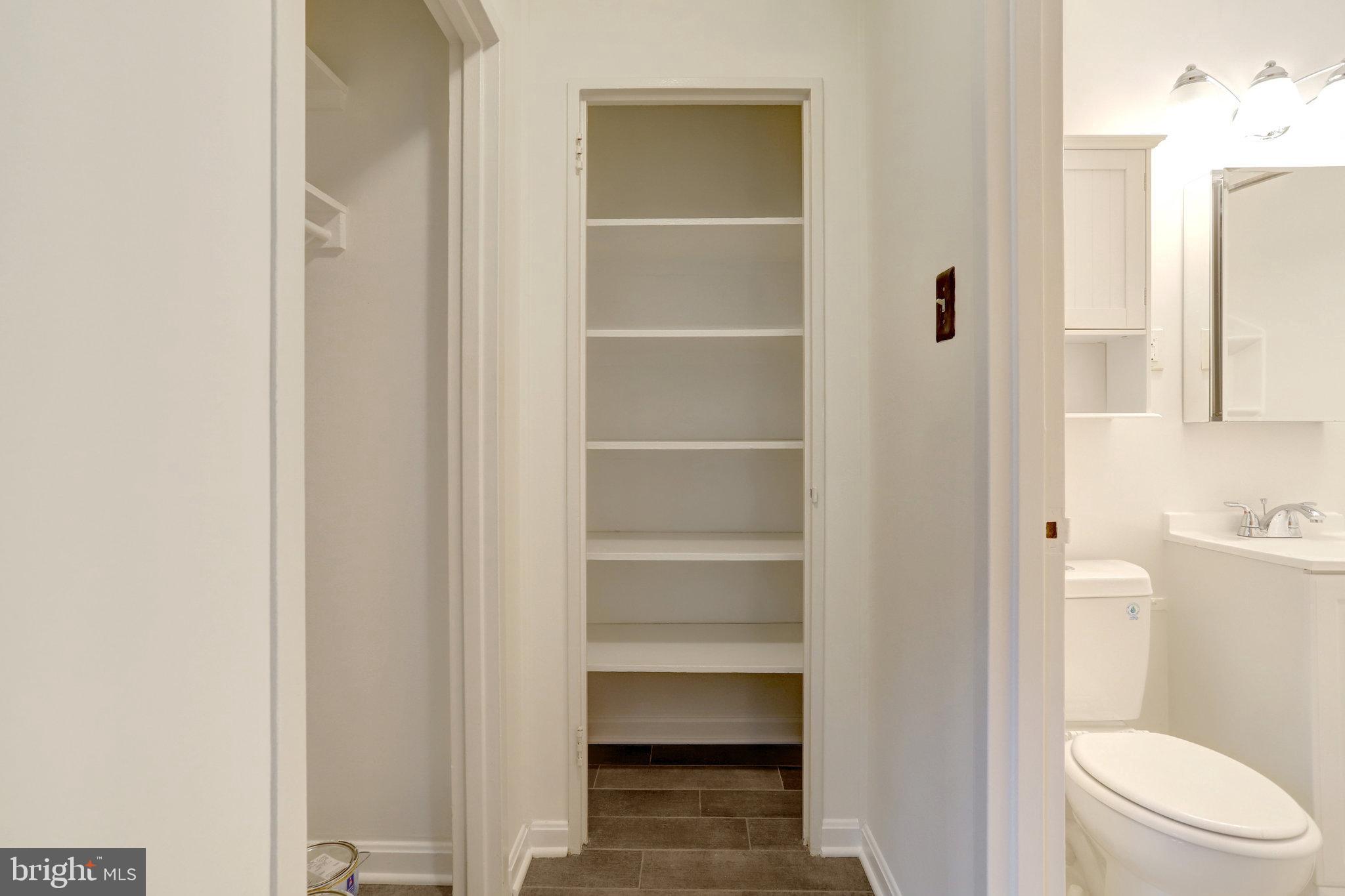 RIVER PLACE - Residential Lease