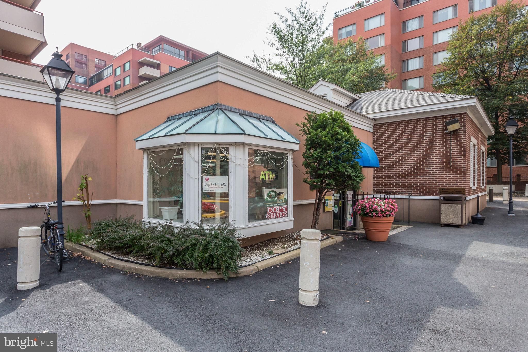 RIVER PLACE - Residential Lease