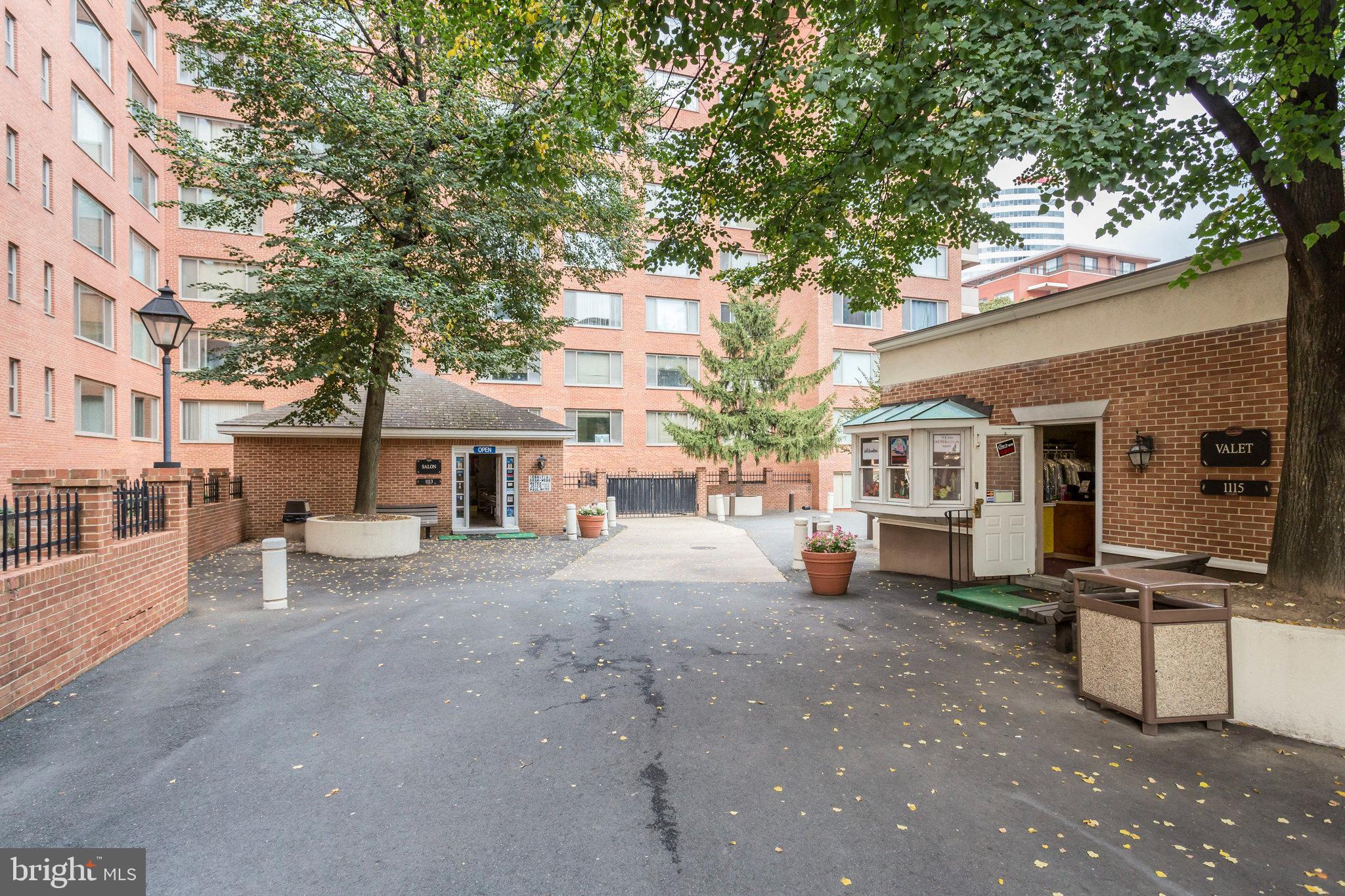 RIVER PLACE - Residential Lease