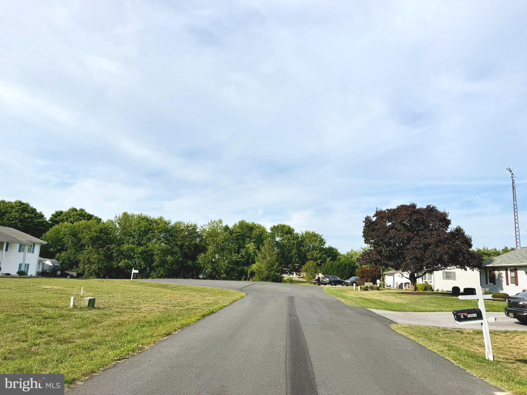 3 E YORKTOWN ROAD