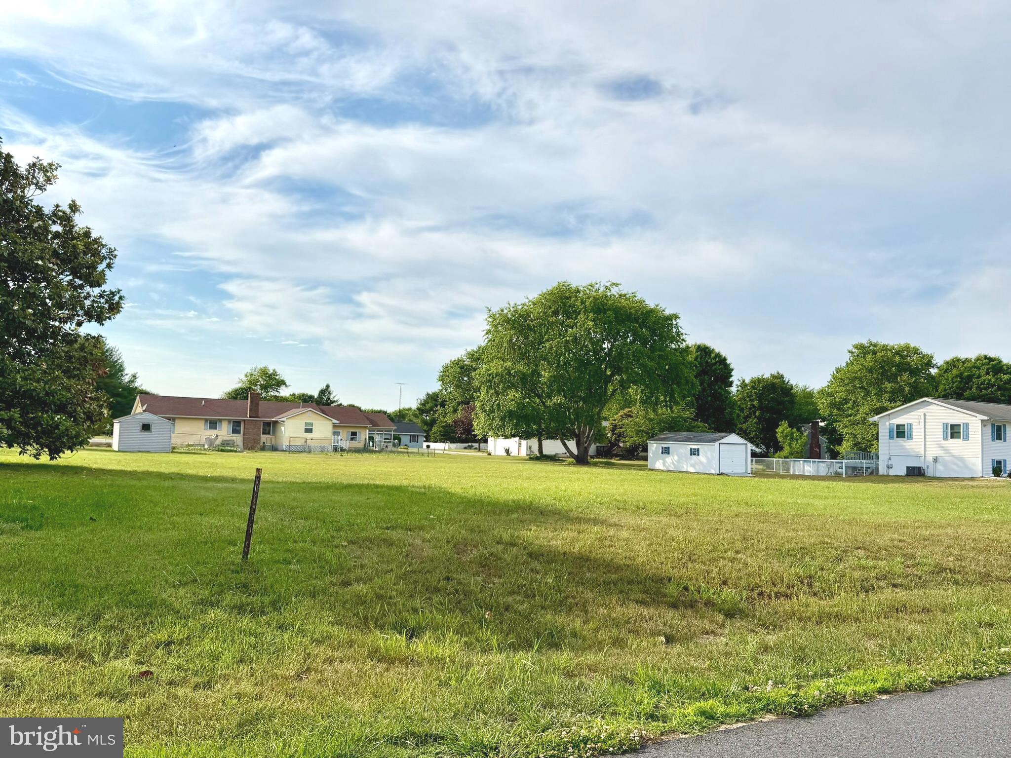 3 E YORKTOWN ROAD