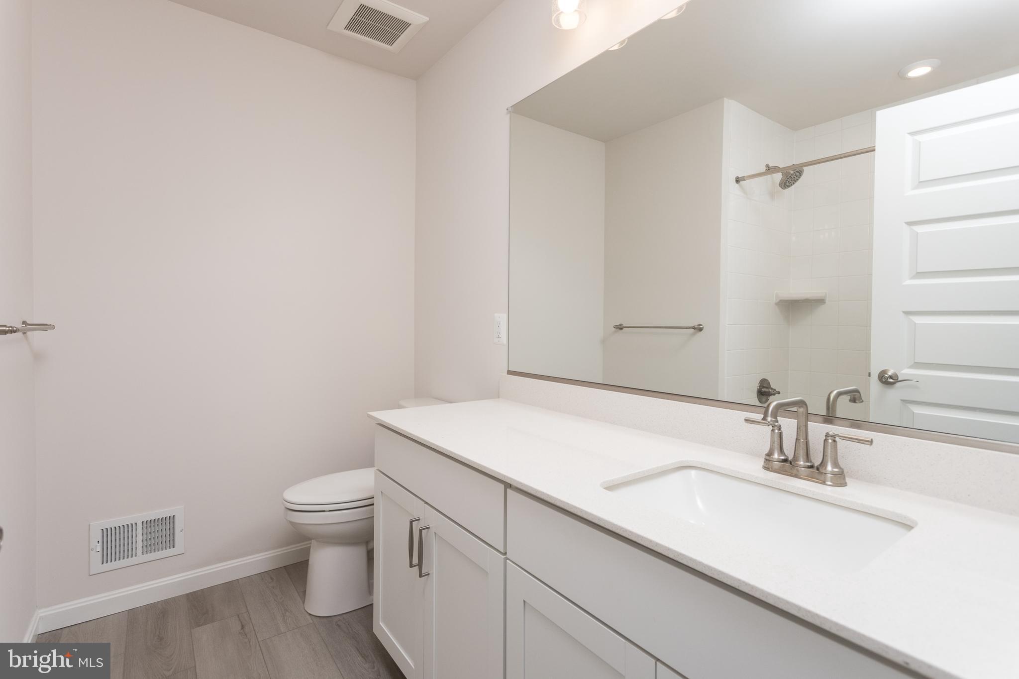 NESTORS LANDING - Residential Lease