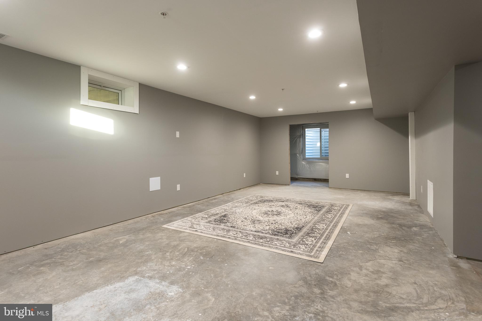 NESTORS LANDING - Residential Lease