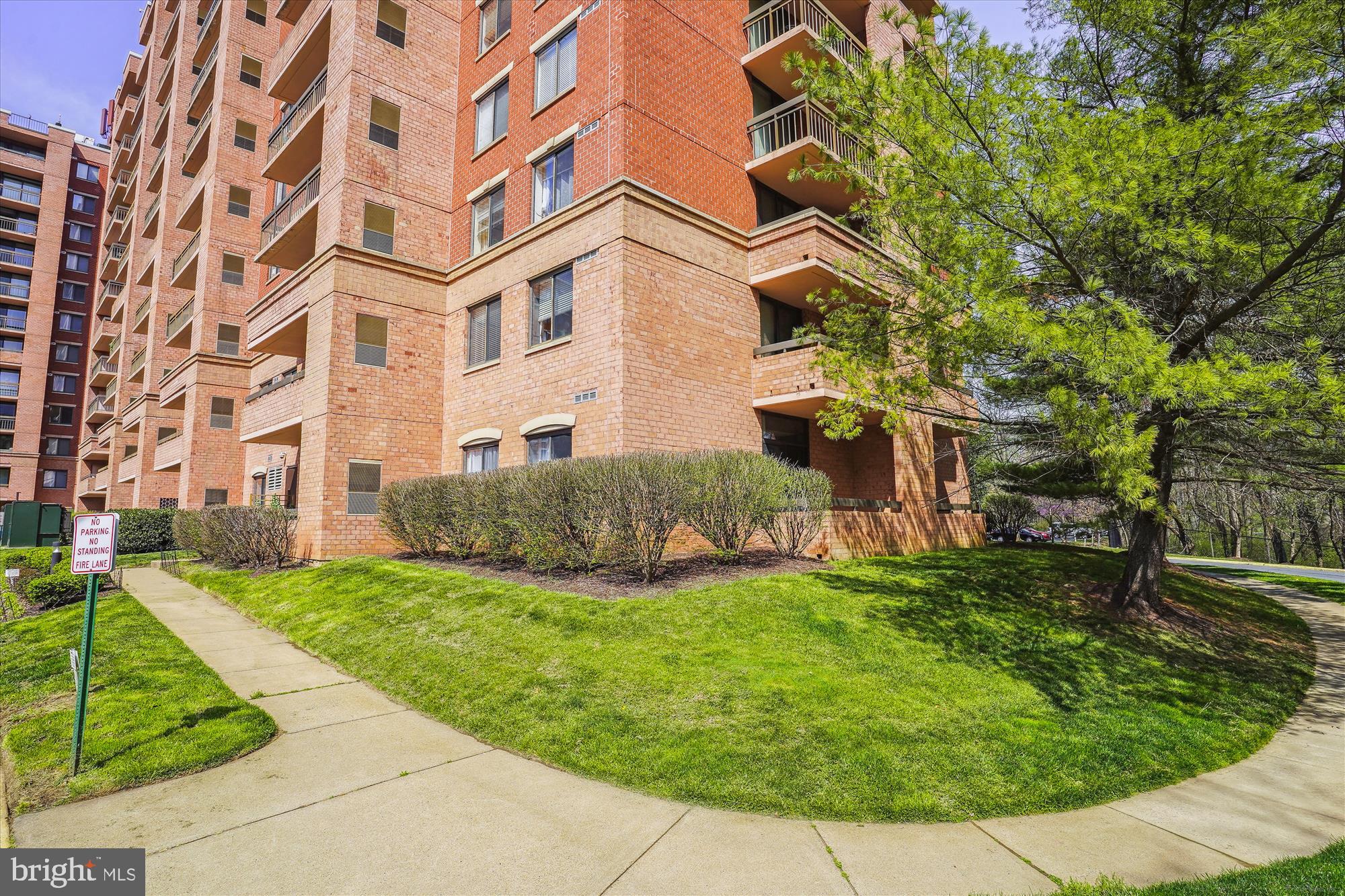 RENAISSANCE AT TYSONS - Residential