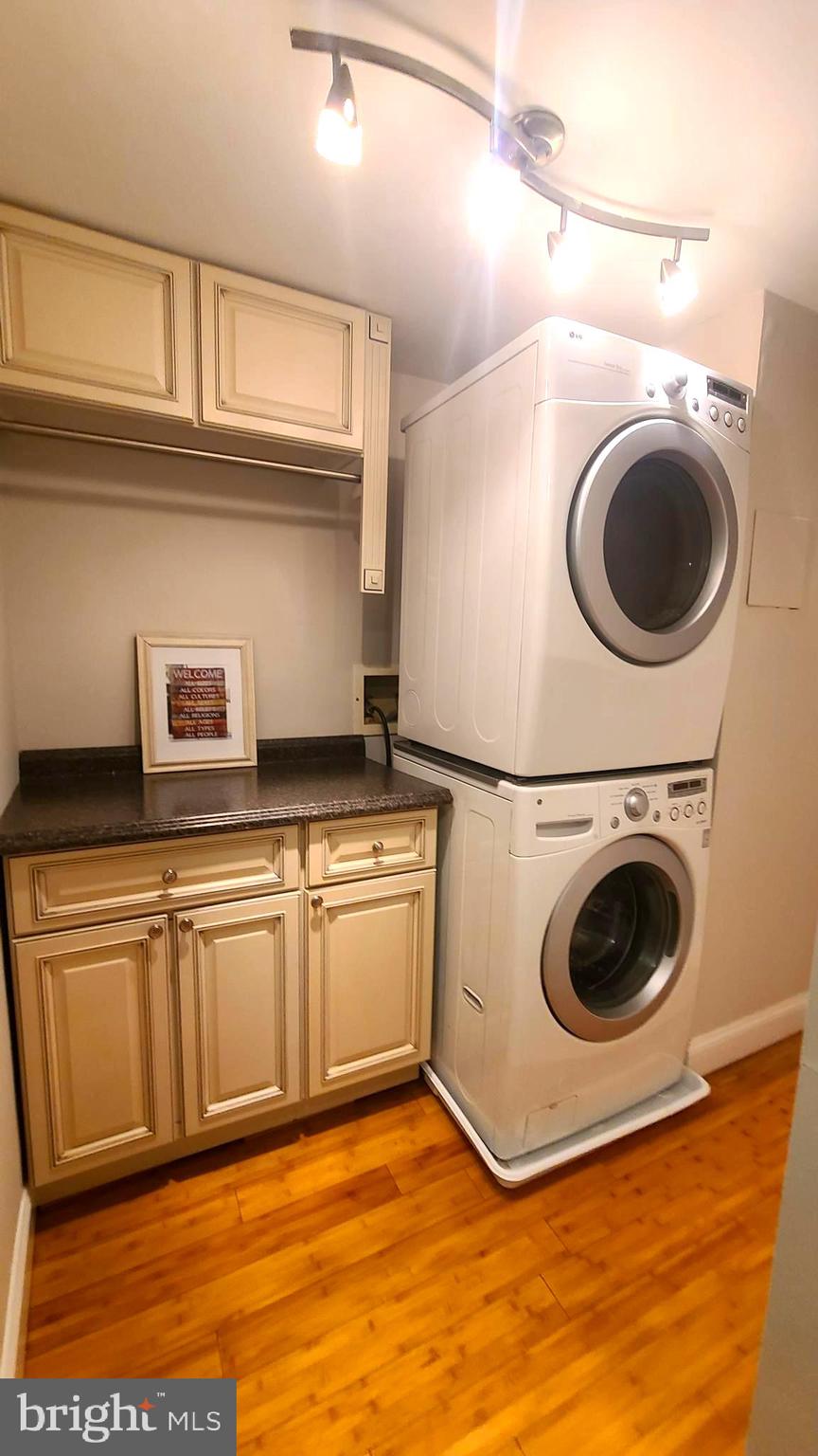 FOREST PARK - Residential