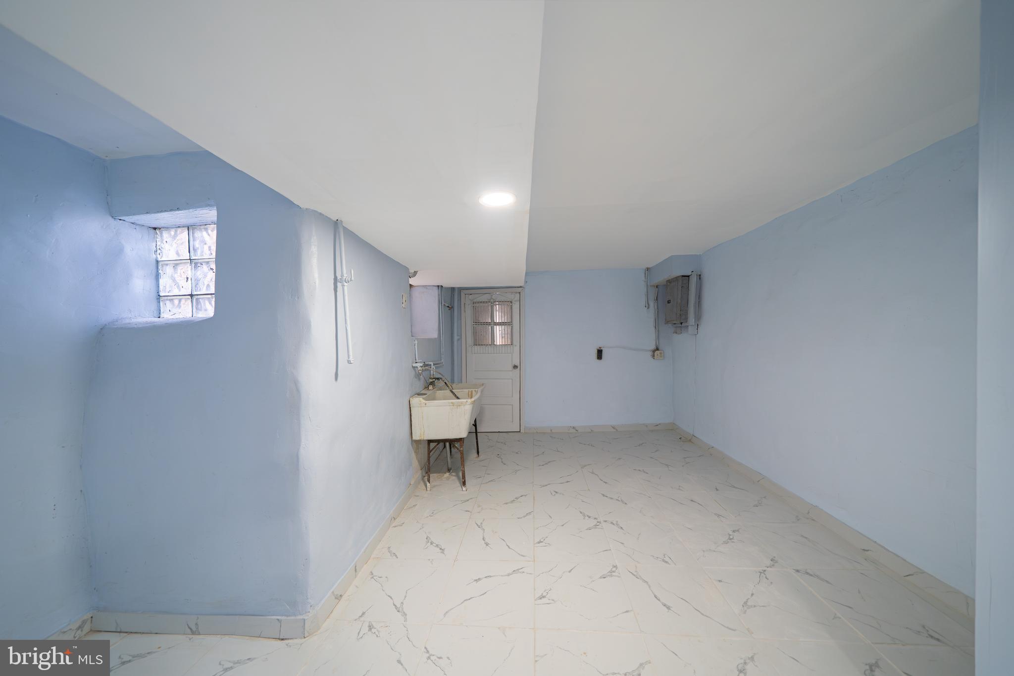 OLNEY (EAST) - Residential