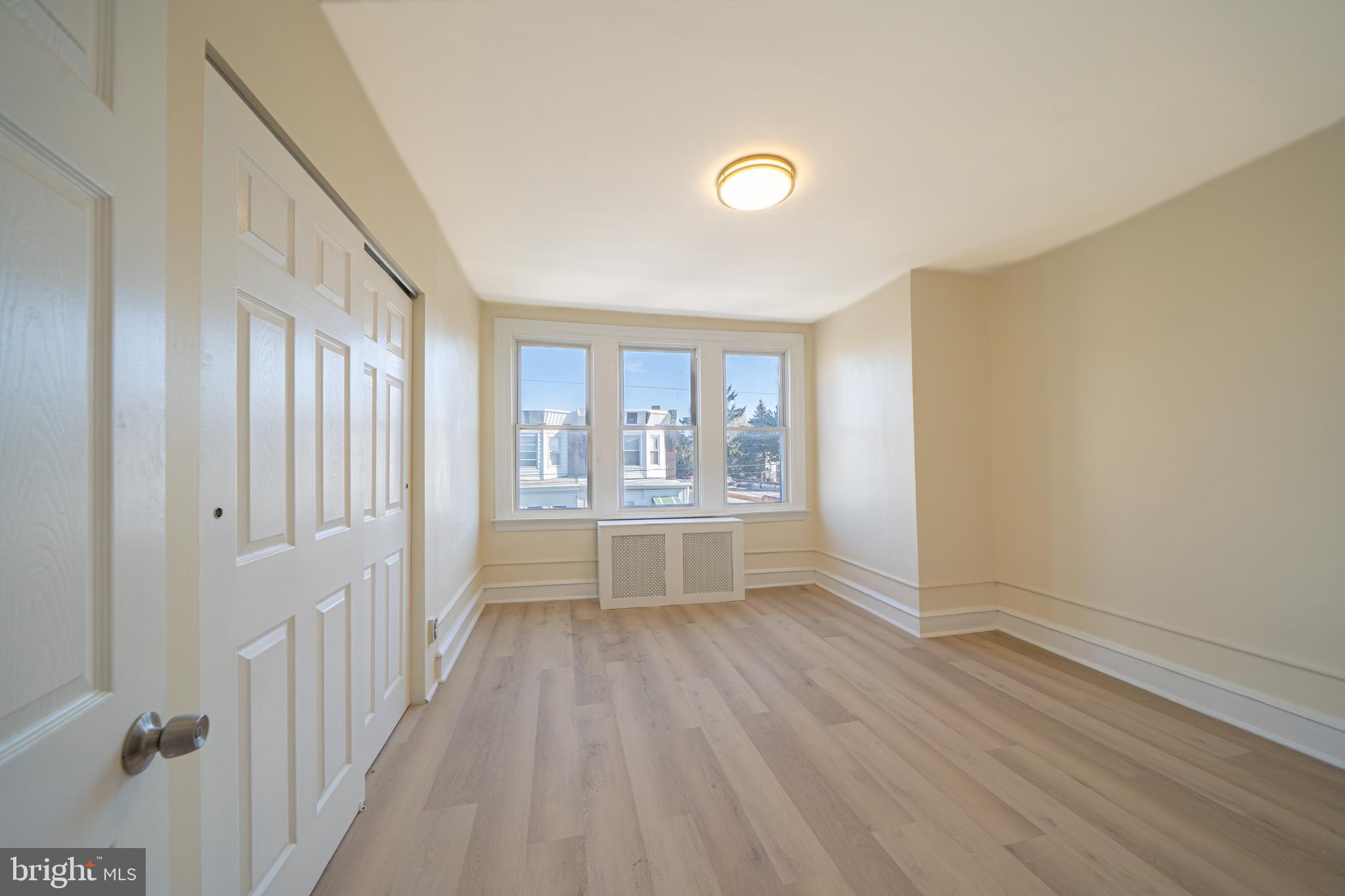 OLNEY (EAST) - Residential