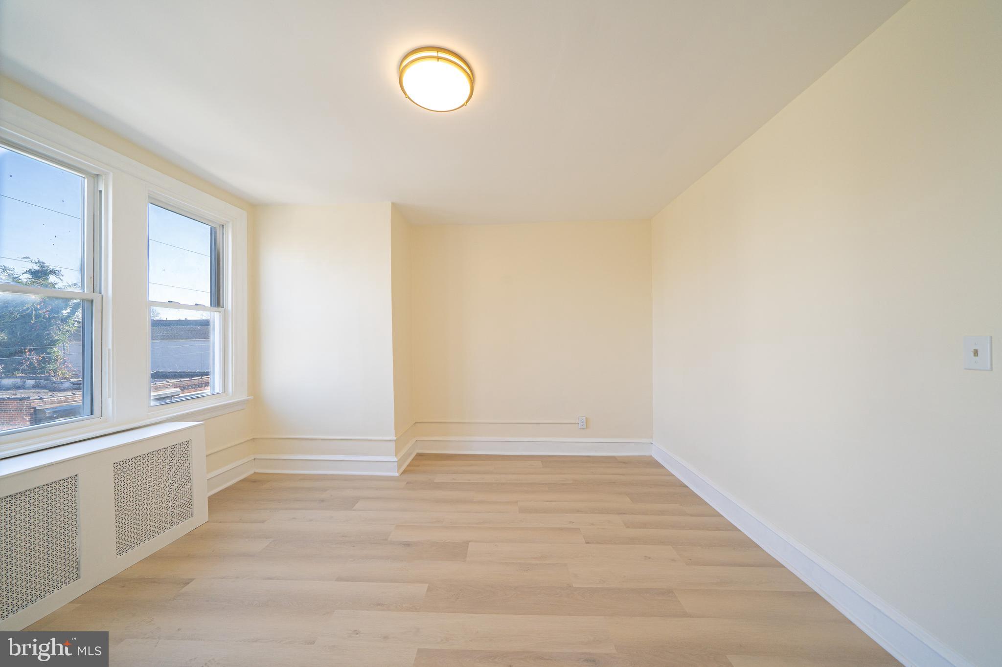 OLNEY (EAST) - Residential