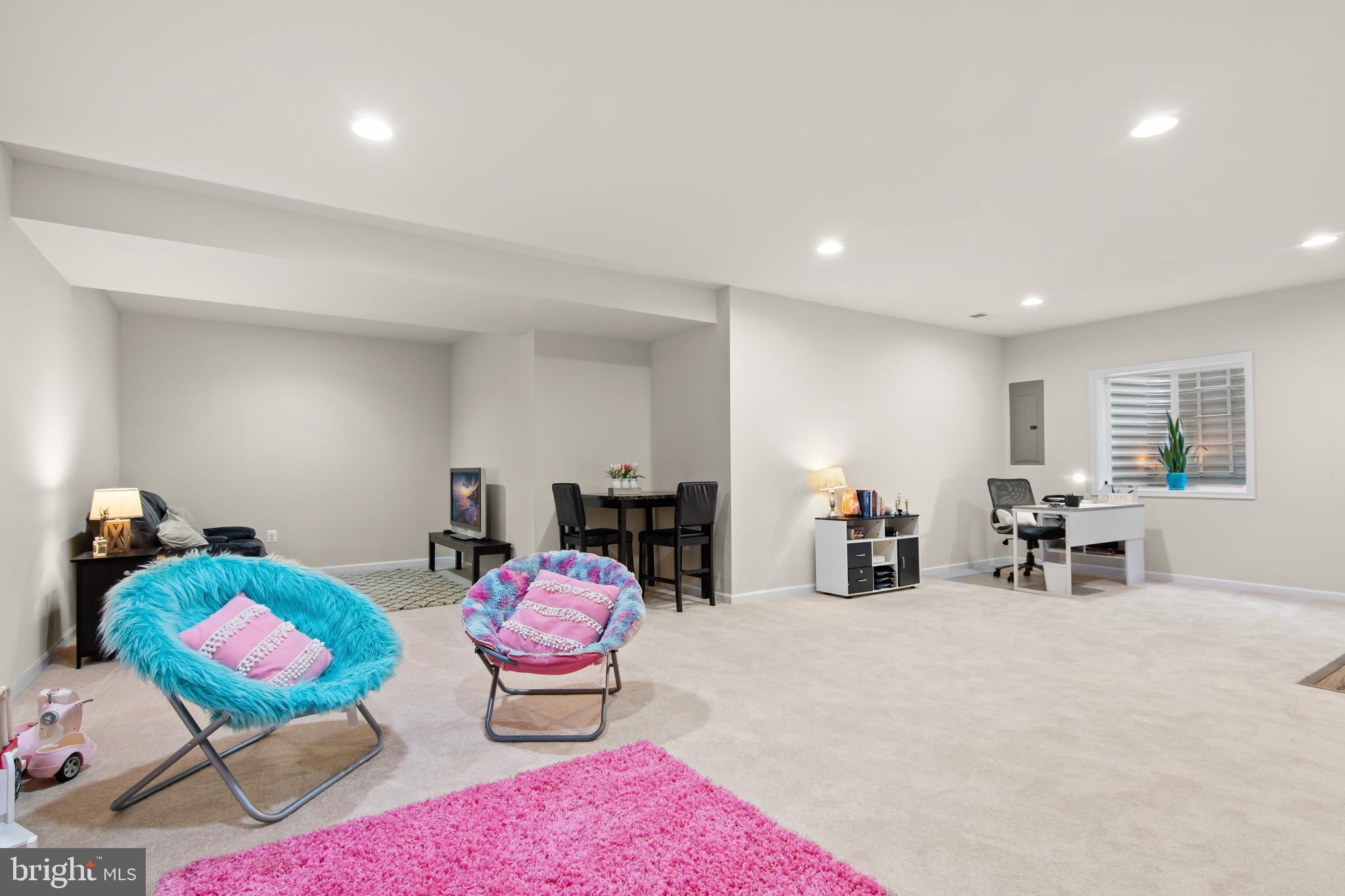 DOMINION VALLEY COUNTRY CLUB - Residential