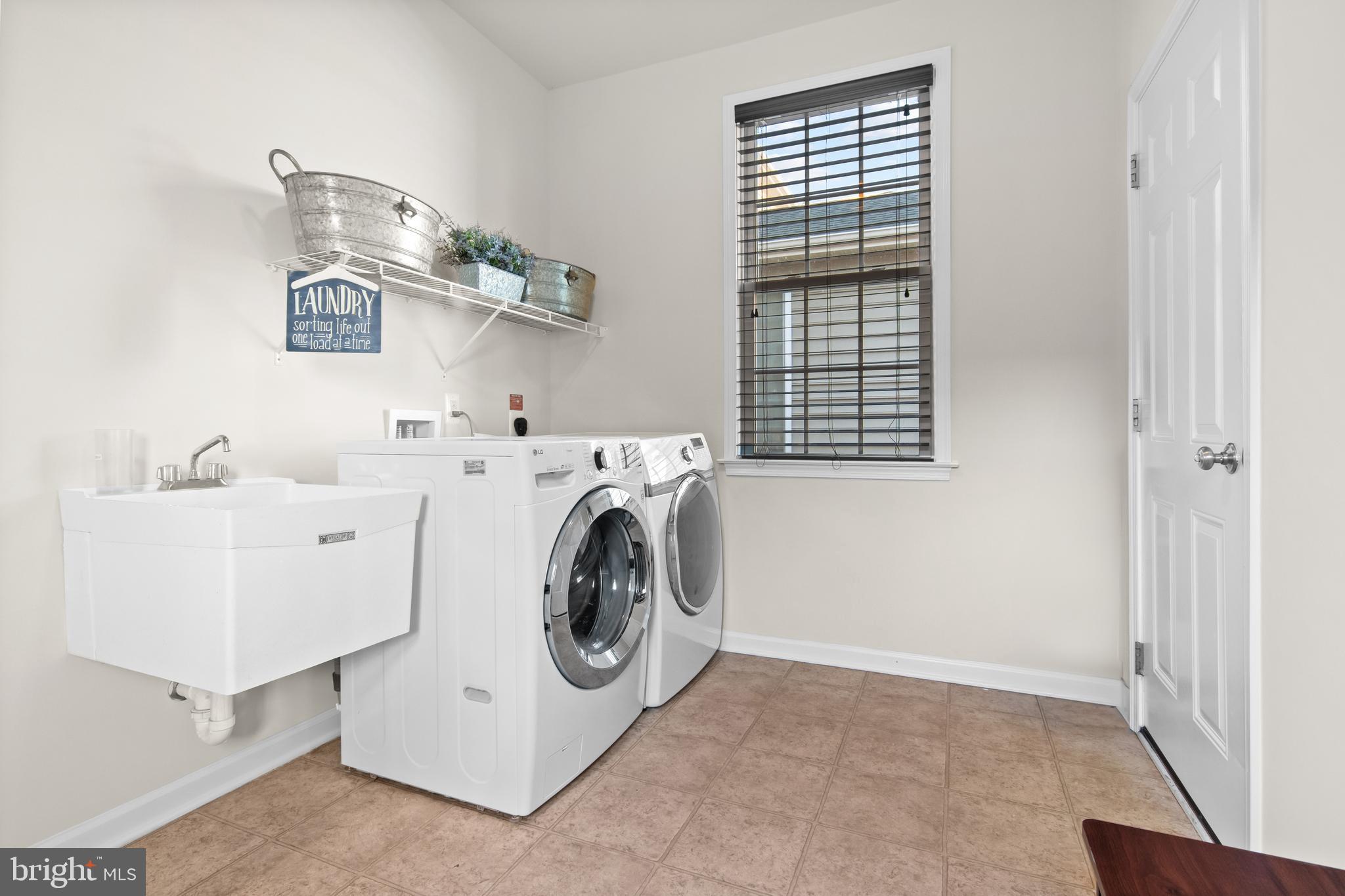 DOMINION VALLEY COUNTRY CLUB - Residential