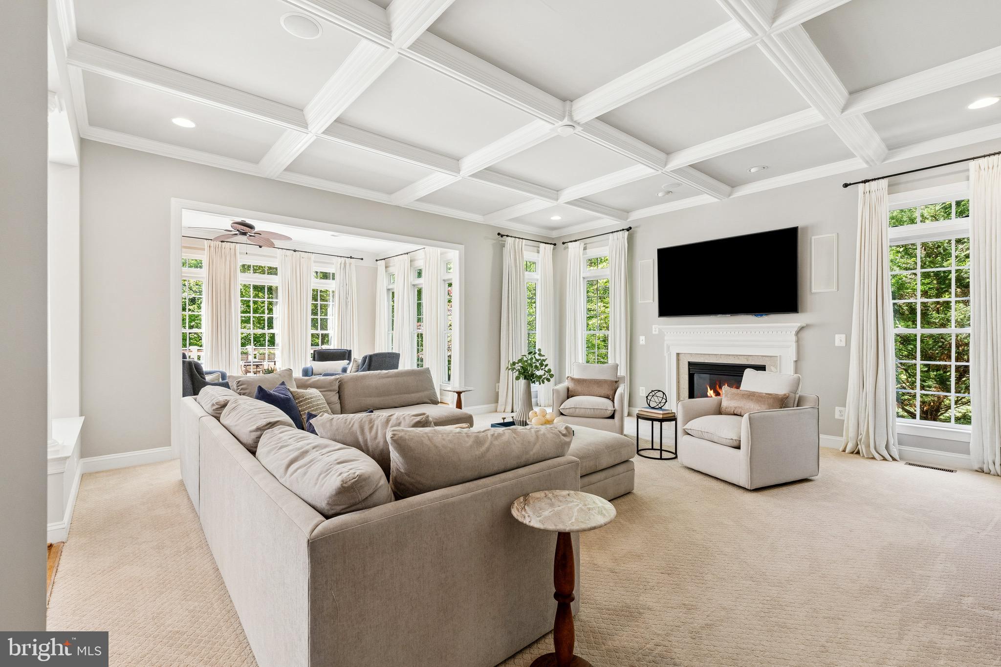 LANSDOWNE ON THE POTOMAC - Residential
