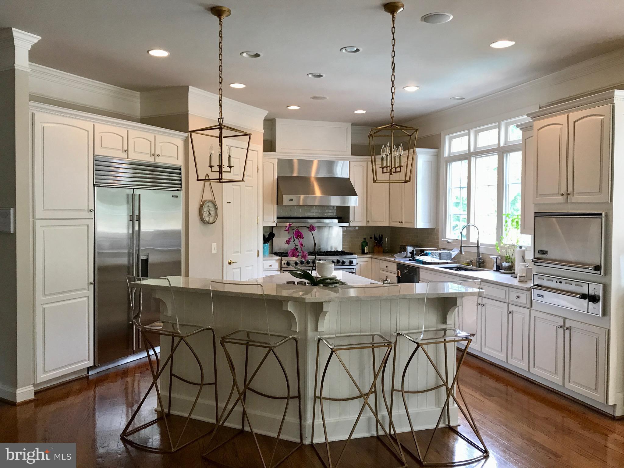 LANSDOWNE ON THE POTOMAC - Residential