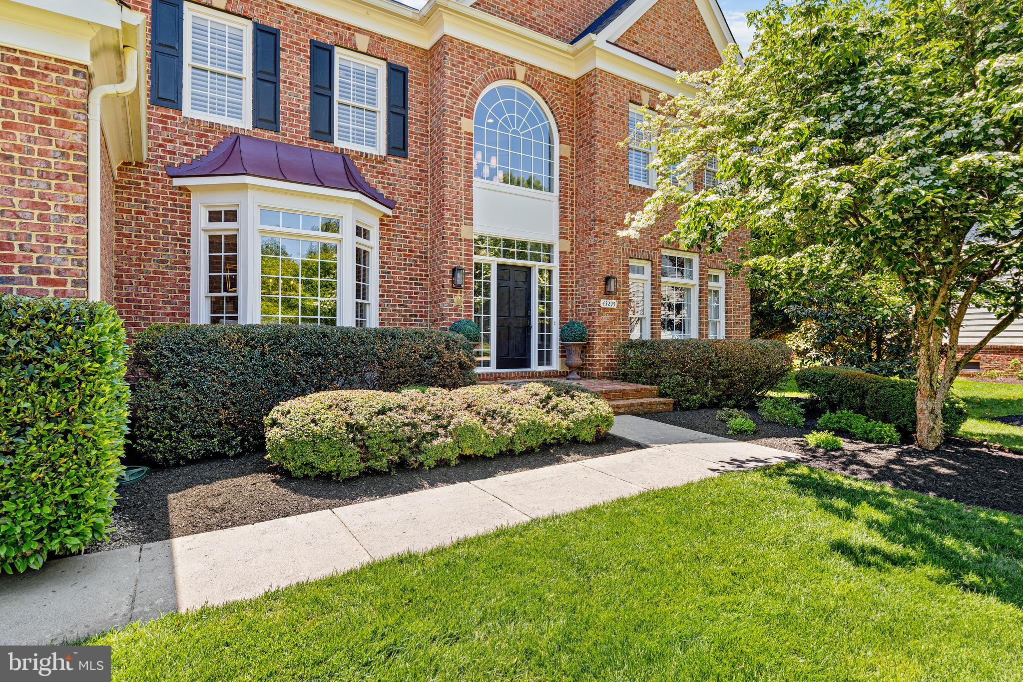 LANSDOWNE ON THE POTOMAC - Residential