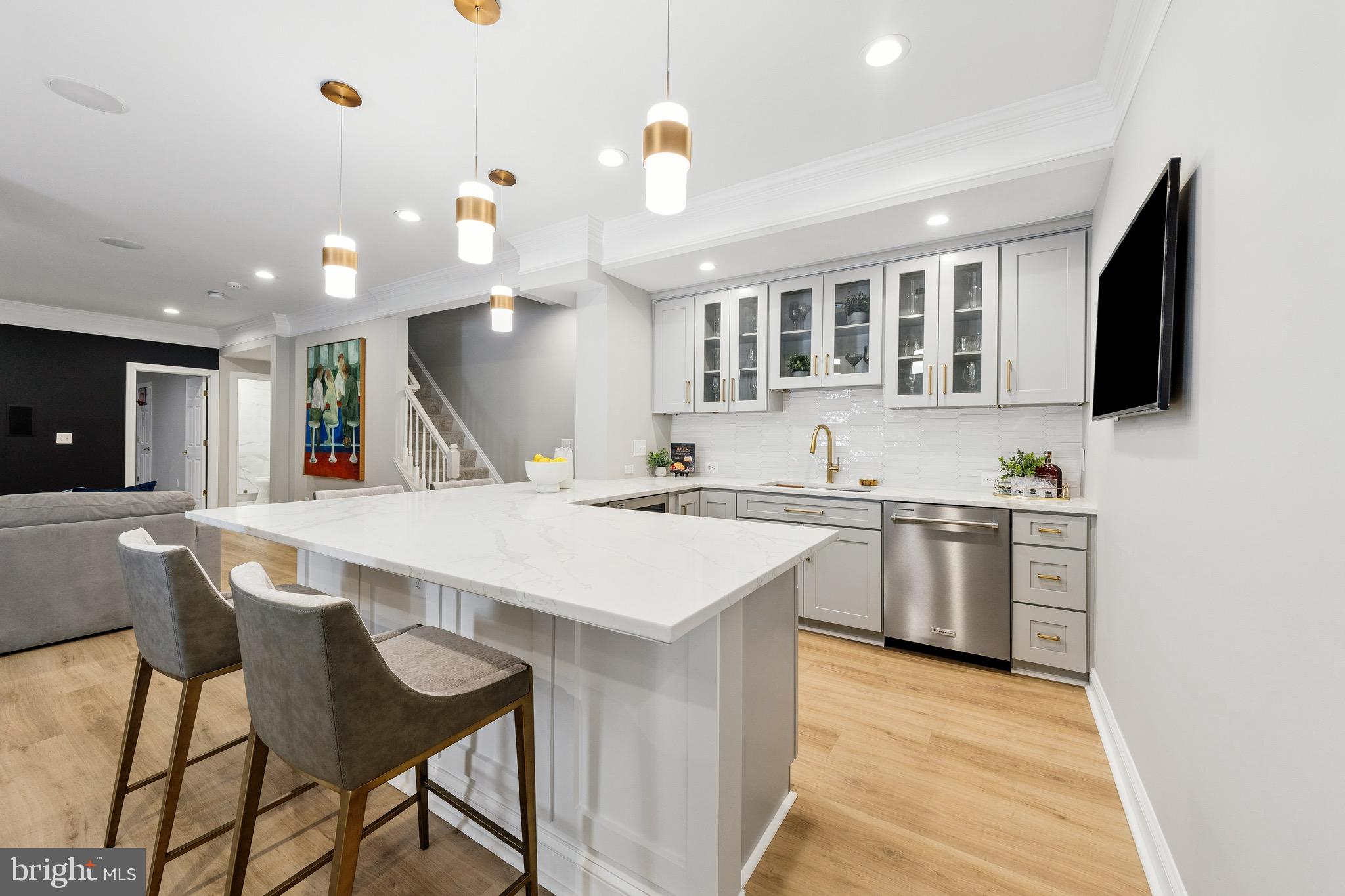 LANSDOWNE ON THE POTOMAC - Residential