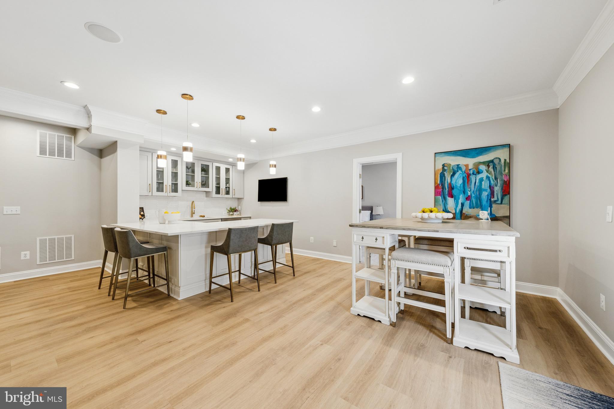LANSDOWNE ON THE POTOMAC - Residential