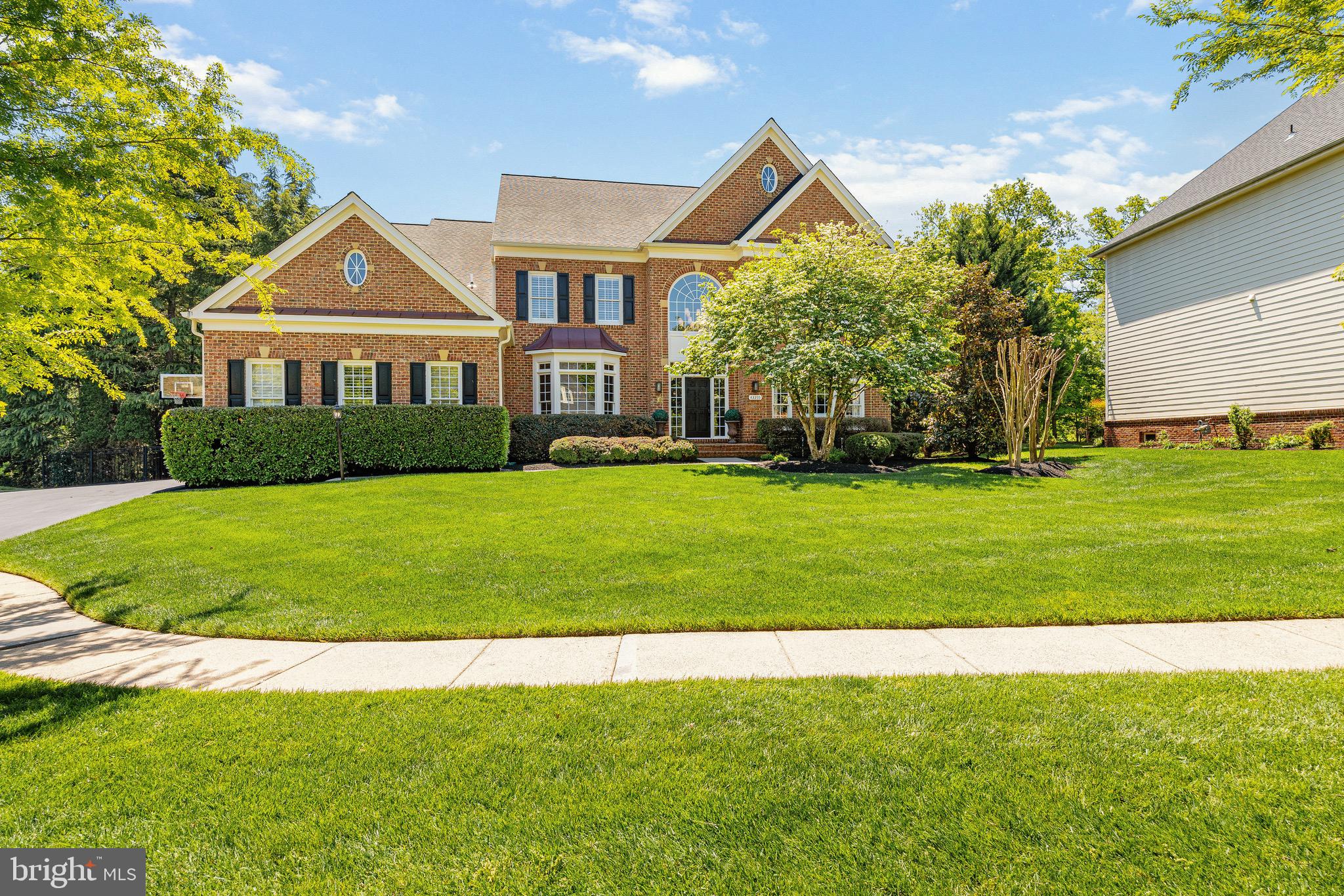 LANSDOWNE ON THE POTOMAC - Residential