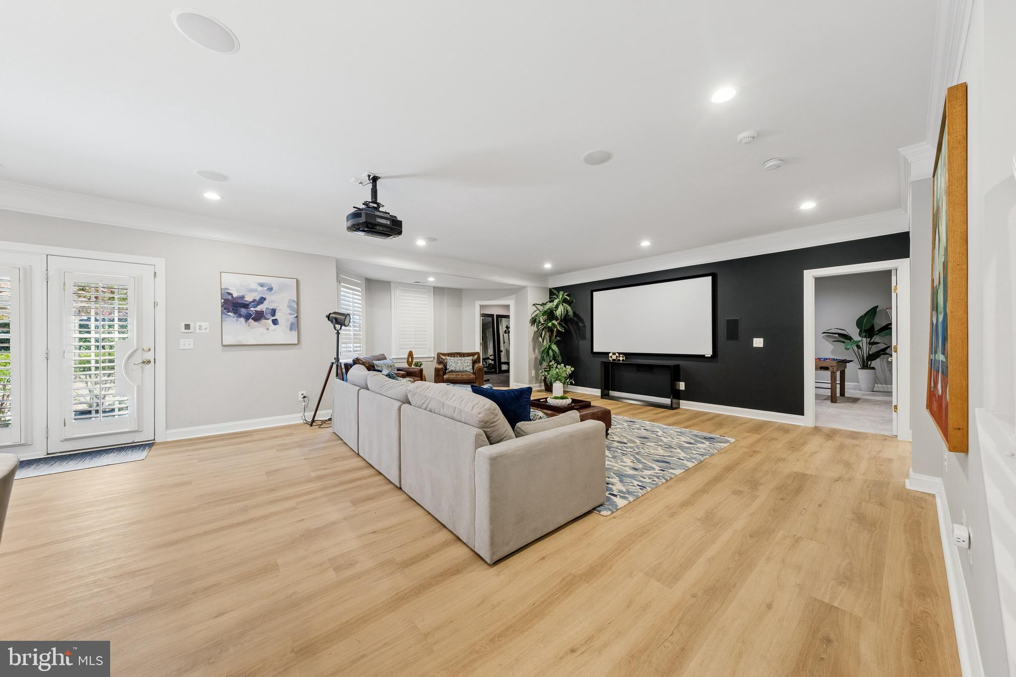 LANSDOWNE ON THE POTOMAC - Residential