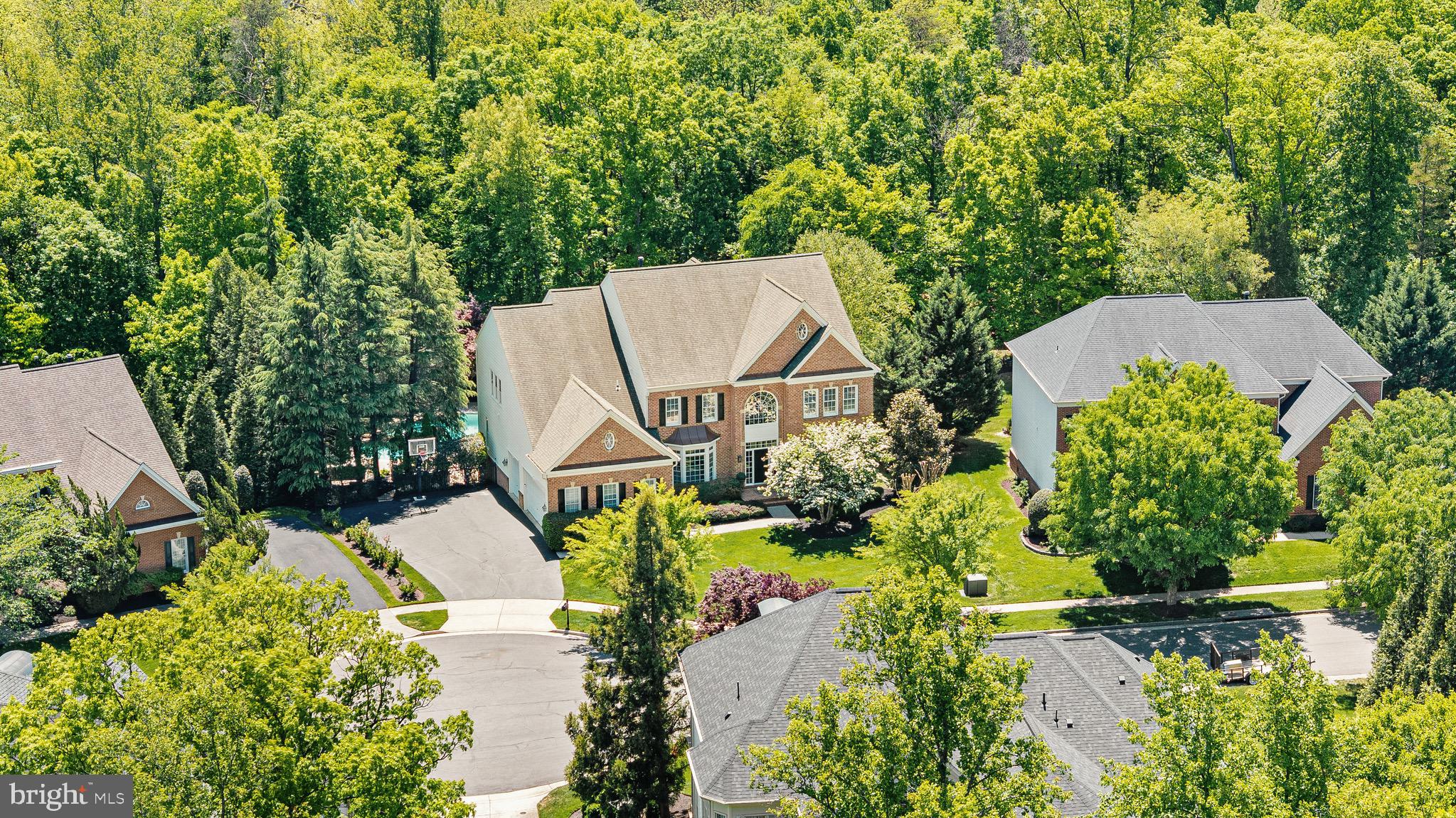 LANSDOWNE ON THE POTOMAC - Residential
