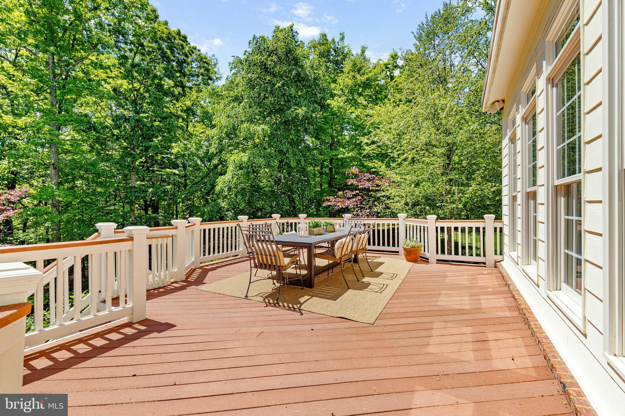 LANSDOWNE ON THE POTOMAC - Residential