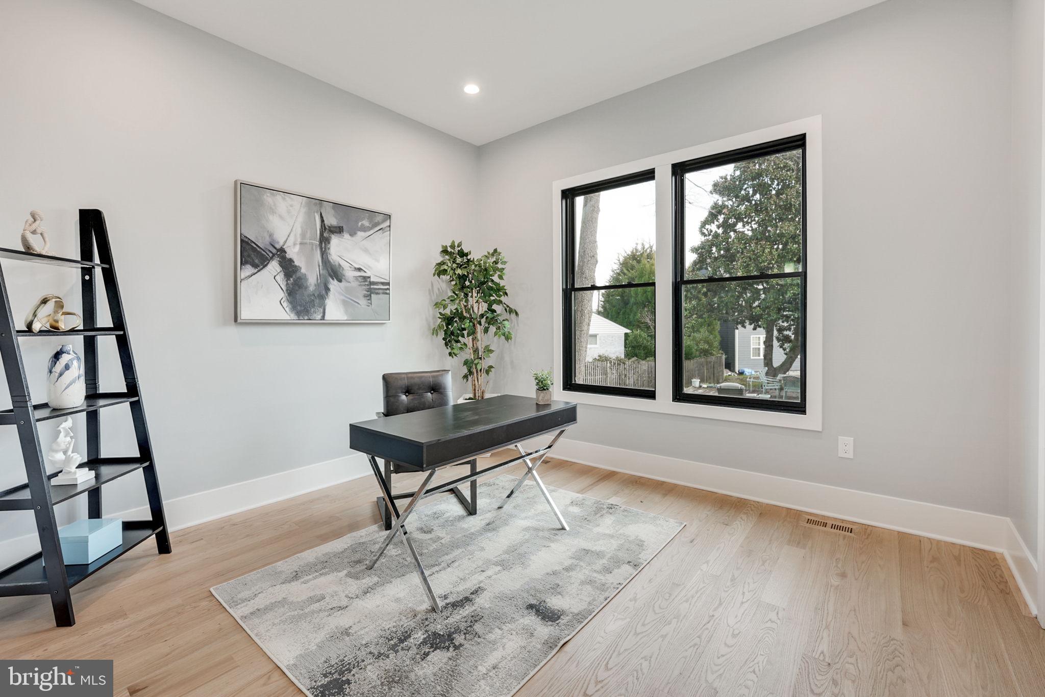 BROYHILLS MCLEAN ESTATES - Residential