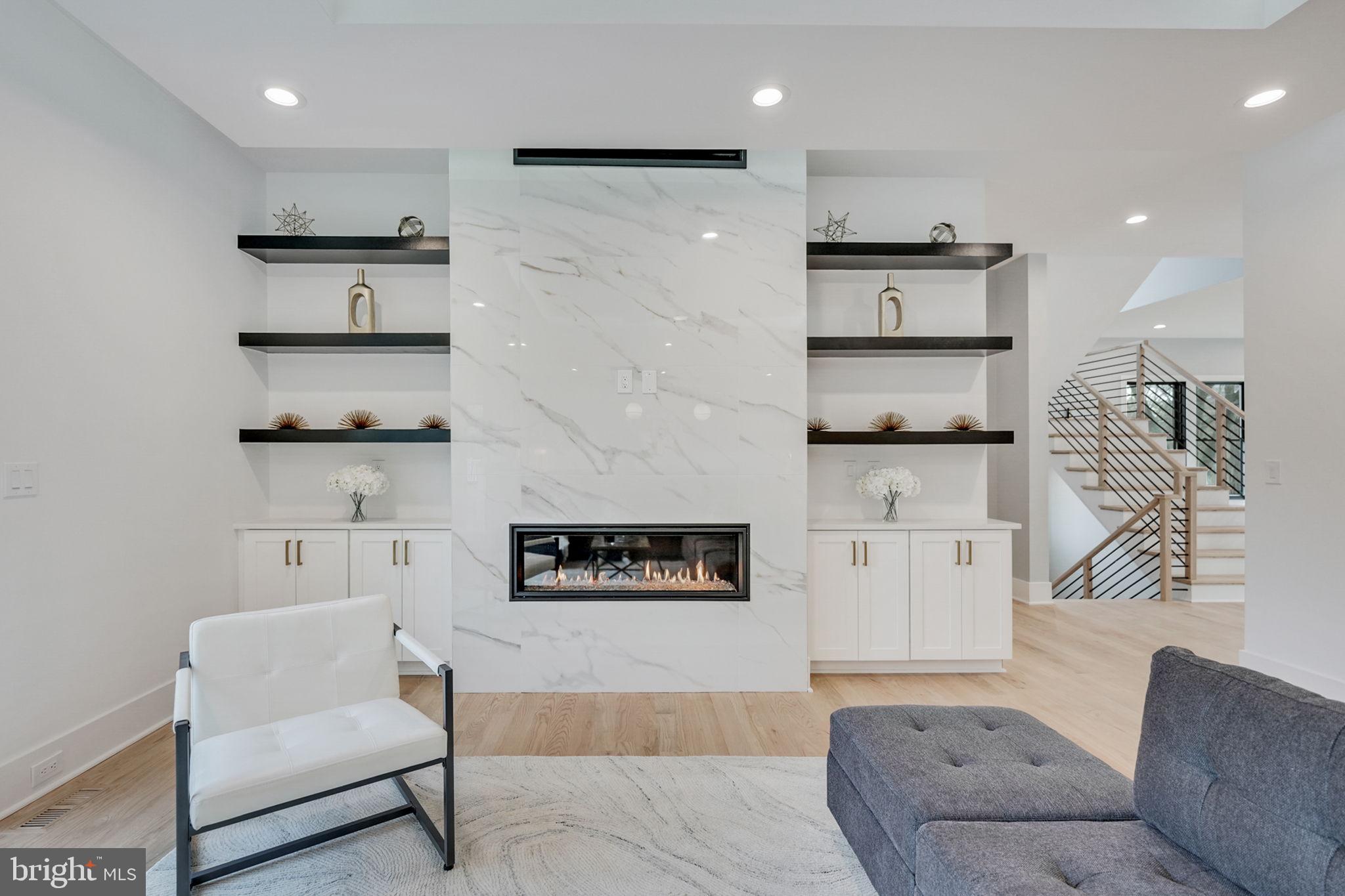 BROYHILLS MCLEAN ESTATES - Residential