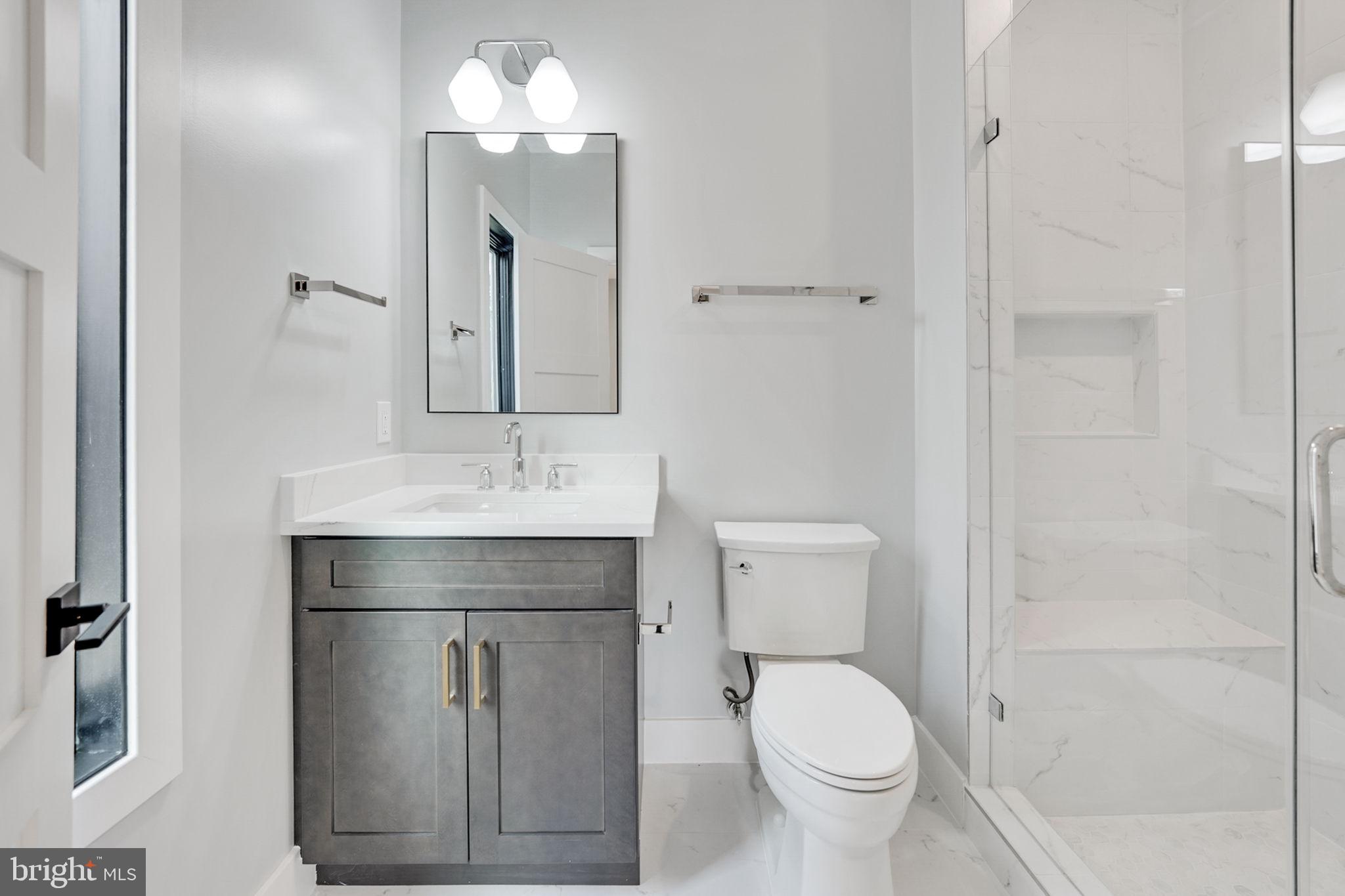 BROYHILLS MCLEAN ESTATES - Residential