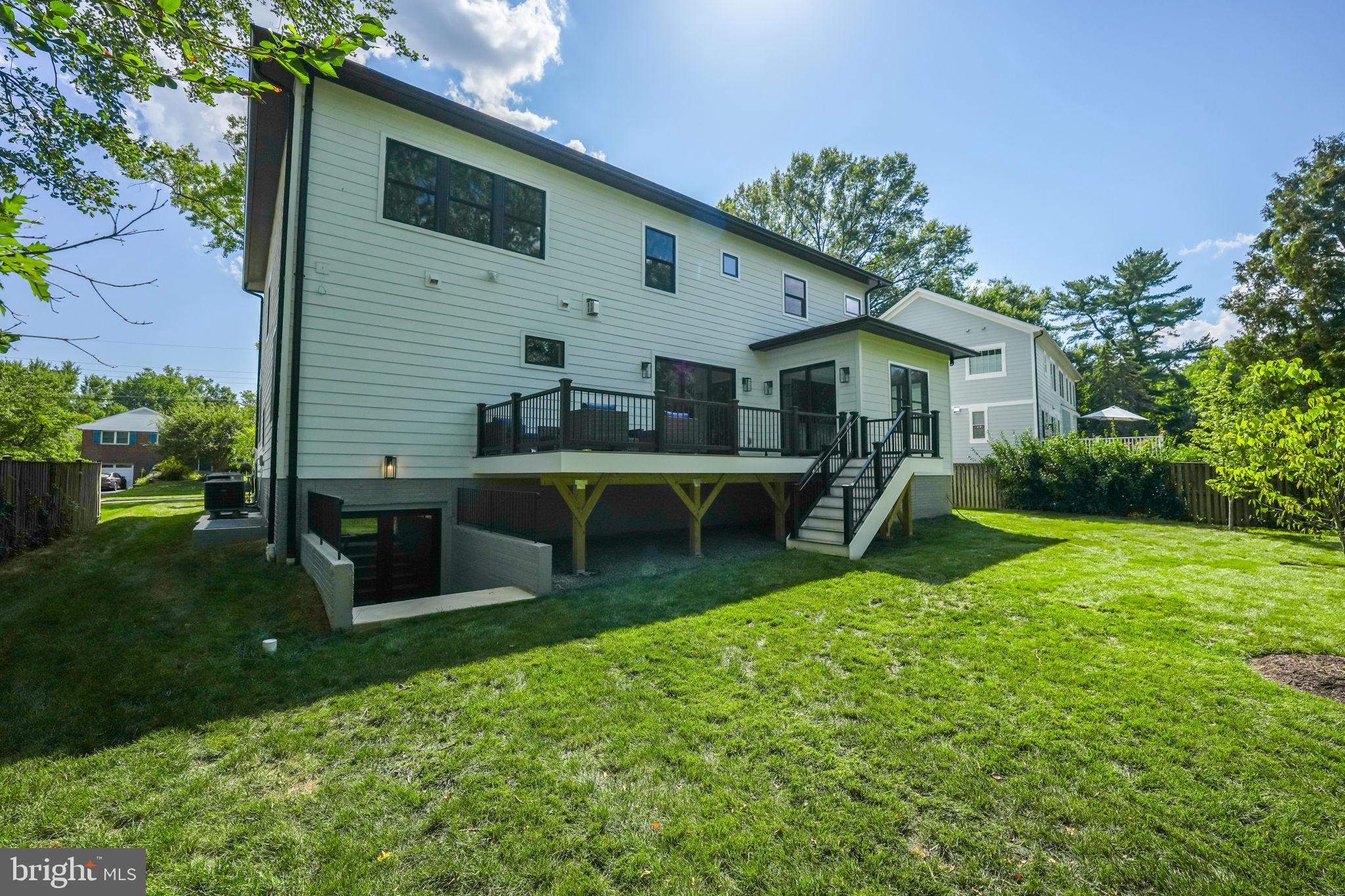 BROYHILLS MCLEAN ESTATES - Residential