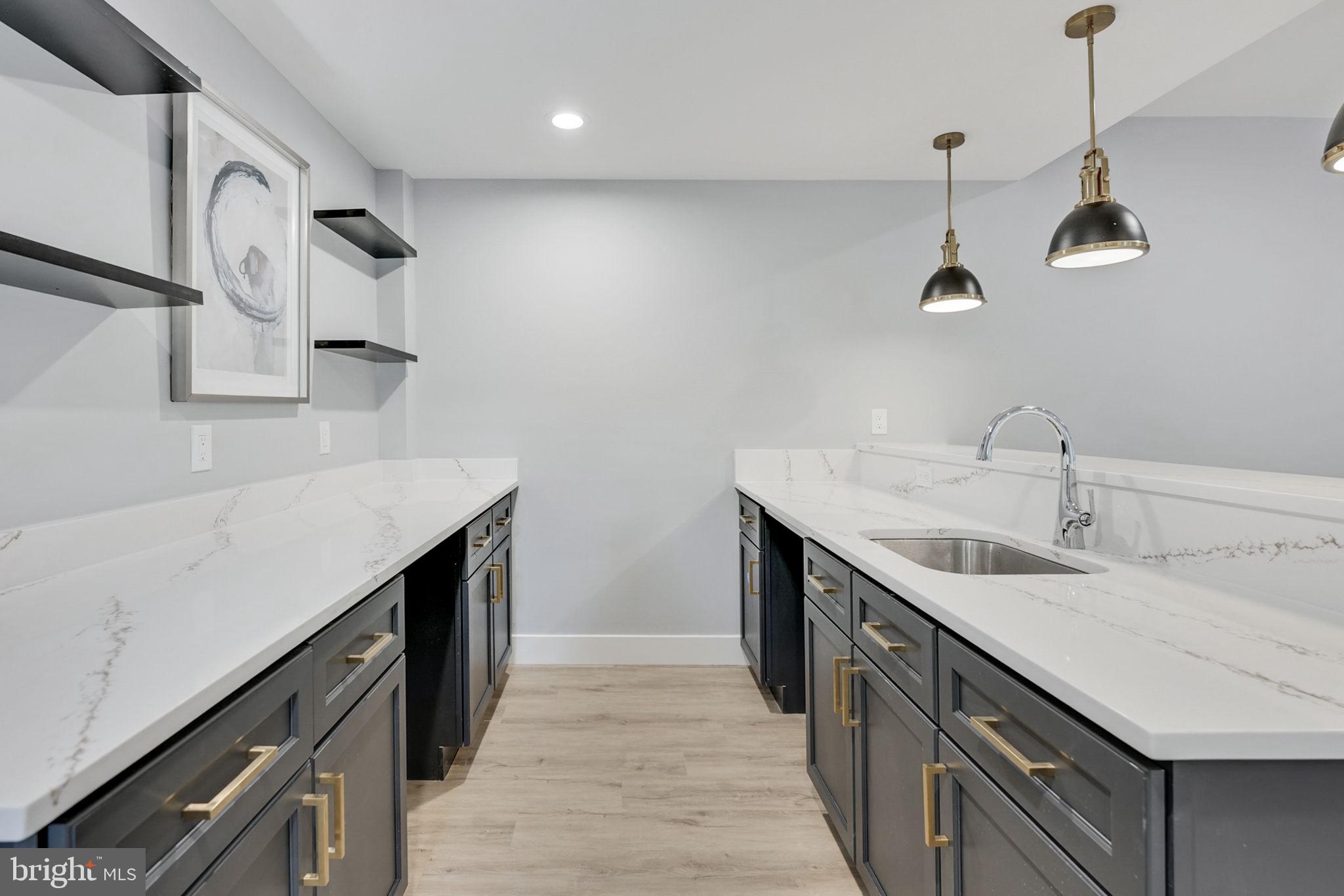 BROYHILLS MCLEAN ESTATES - Residential