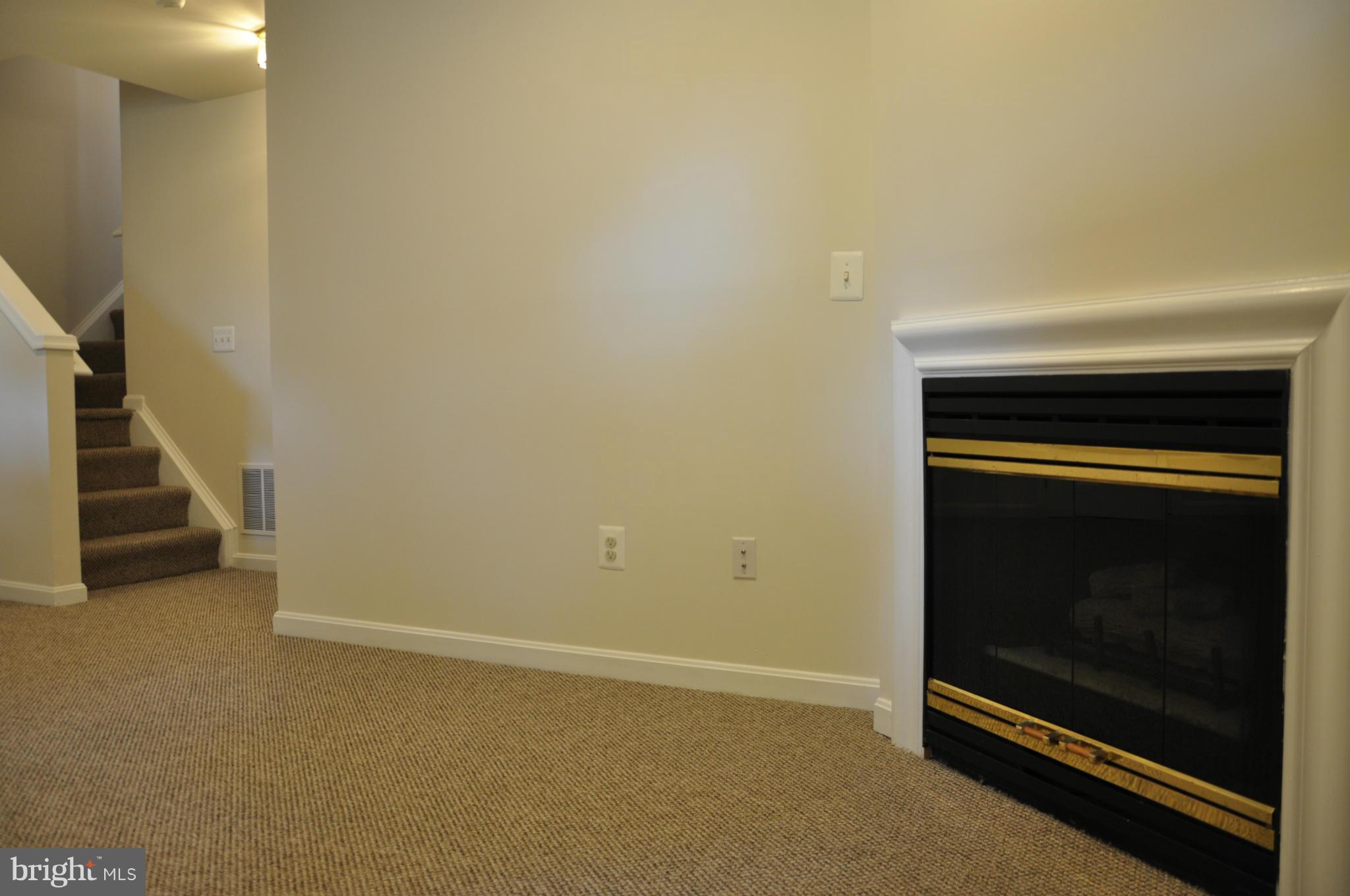 COMPTON VILLAGE - Residential Lease