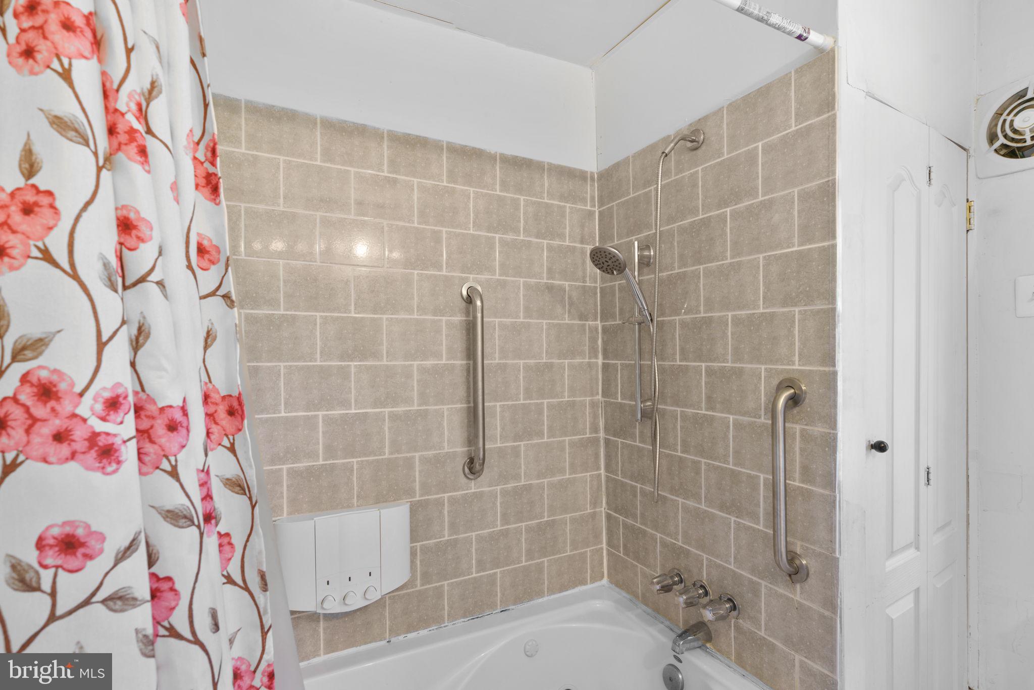 GWYNN OAK - Residential