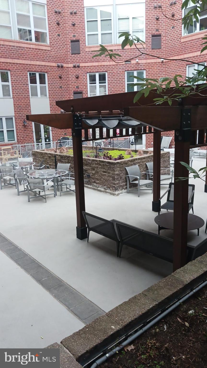 LOGAN CIRCLE - Residential Lease
