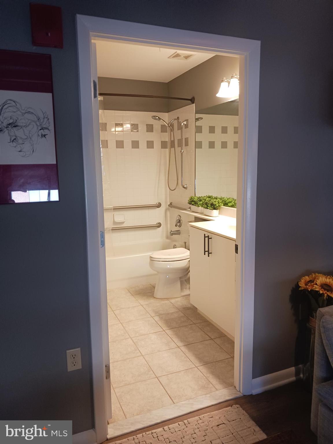LOGAN CIRCLE - Residential Lease