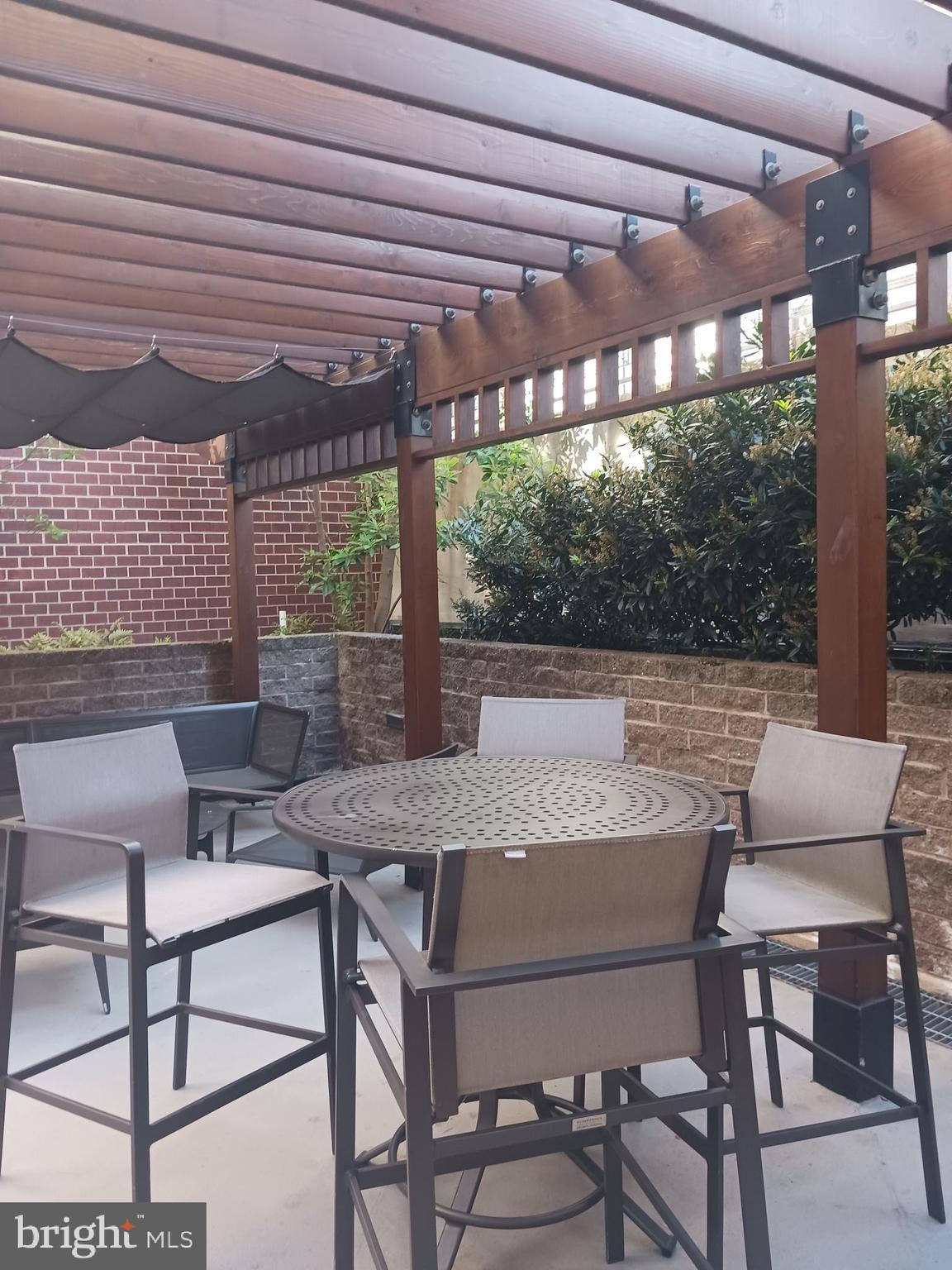 LOGAN CIRCLE - Residential Lease