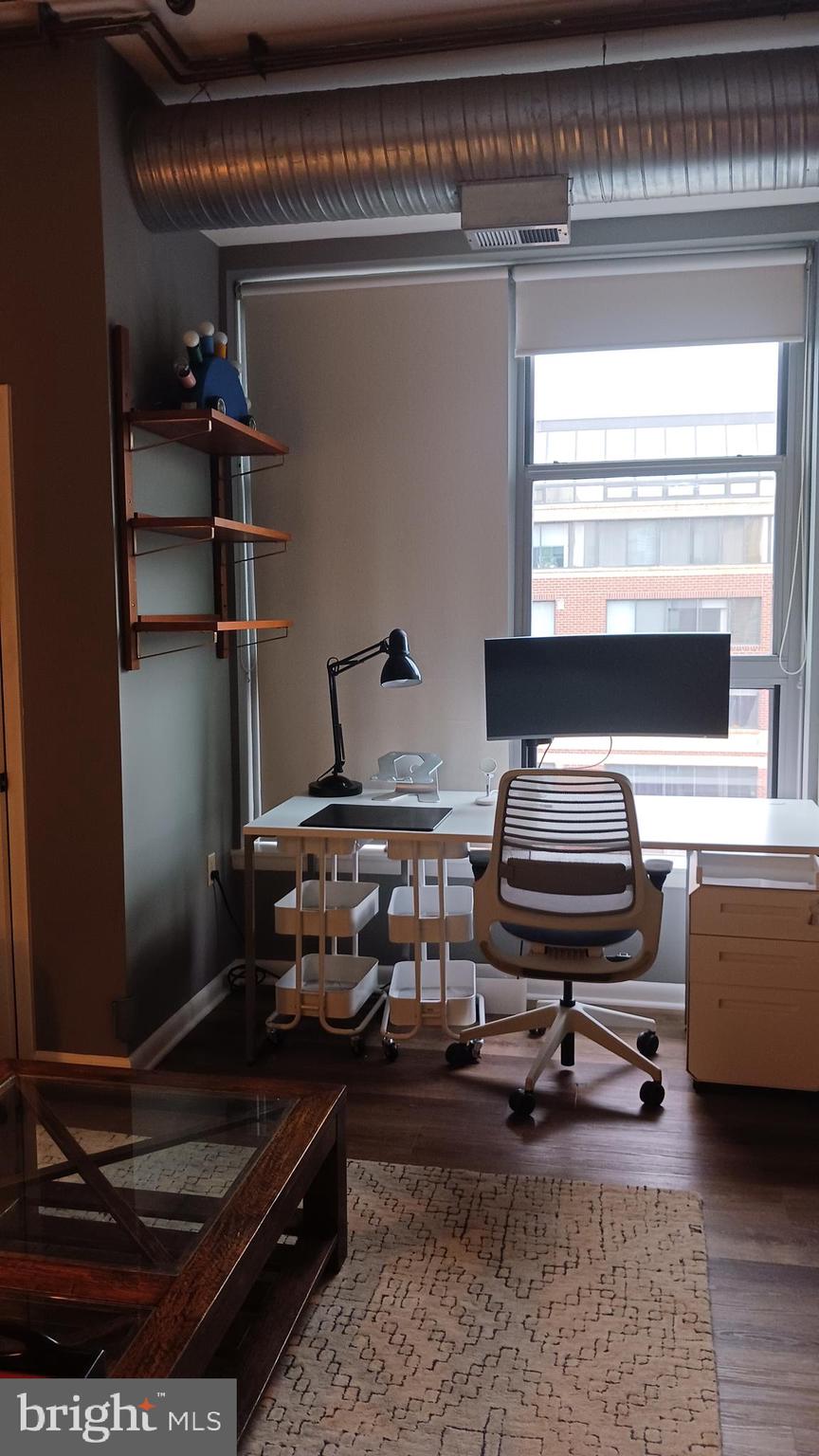 LOGAN CIRCLE - Residential Lease