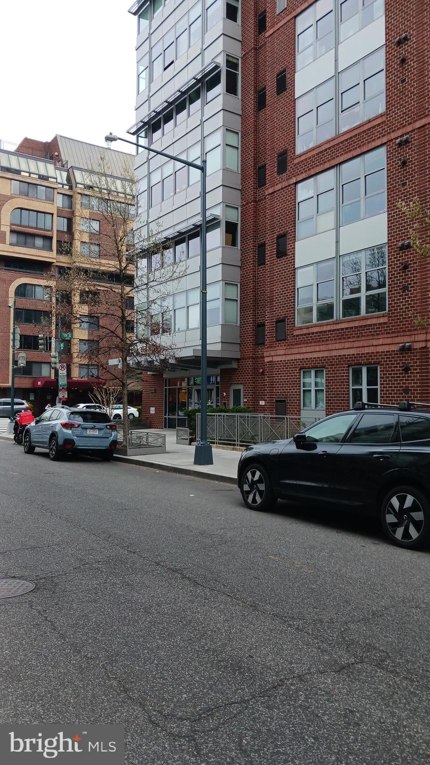 LOGAN CIRCLE - Residential Lease