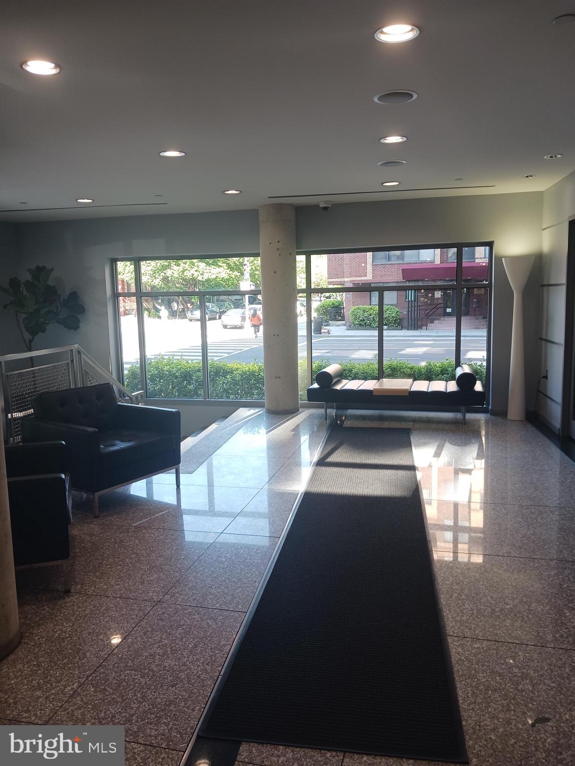LOGAN CIRCLE - Residential Lease
