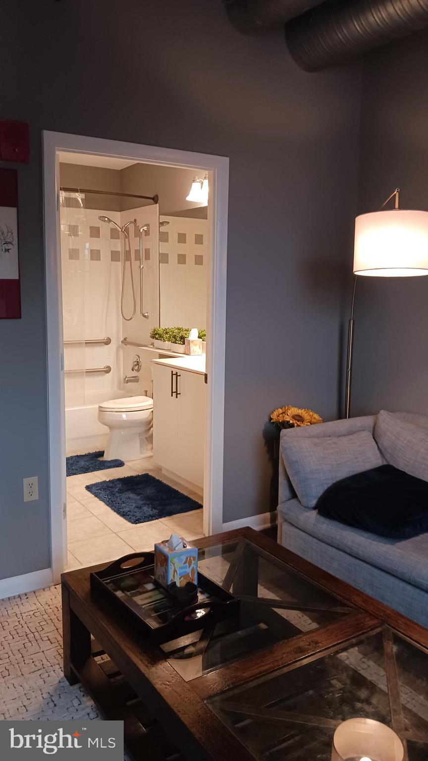 LOGAN CIRCLE - Residential Lease