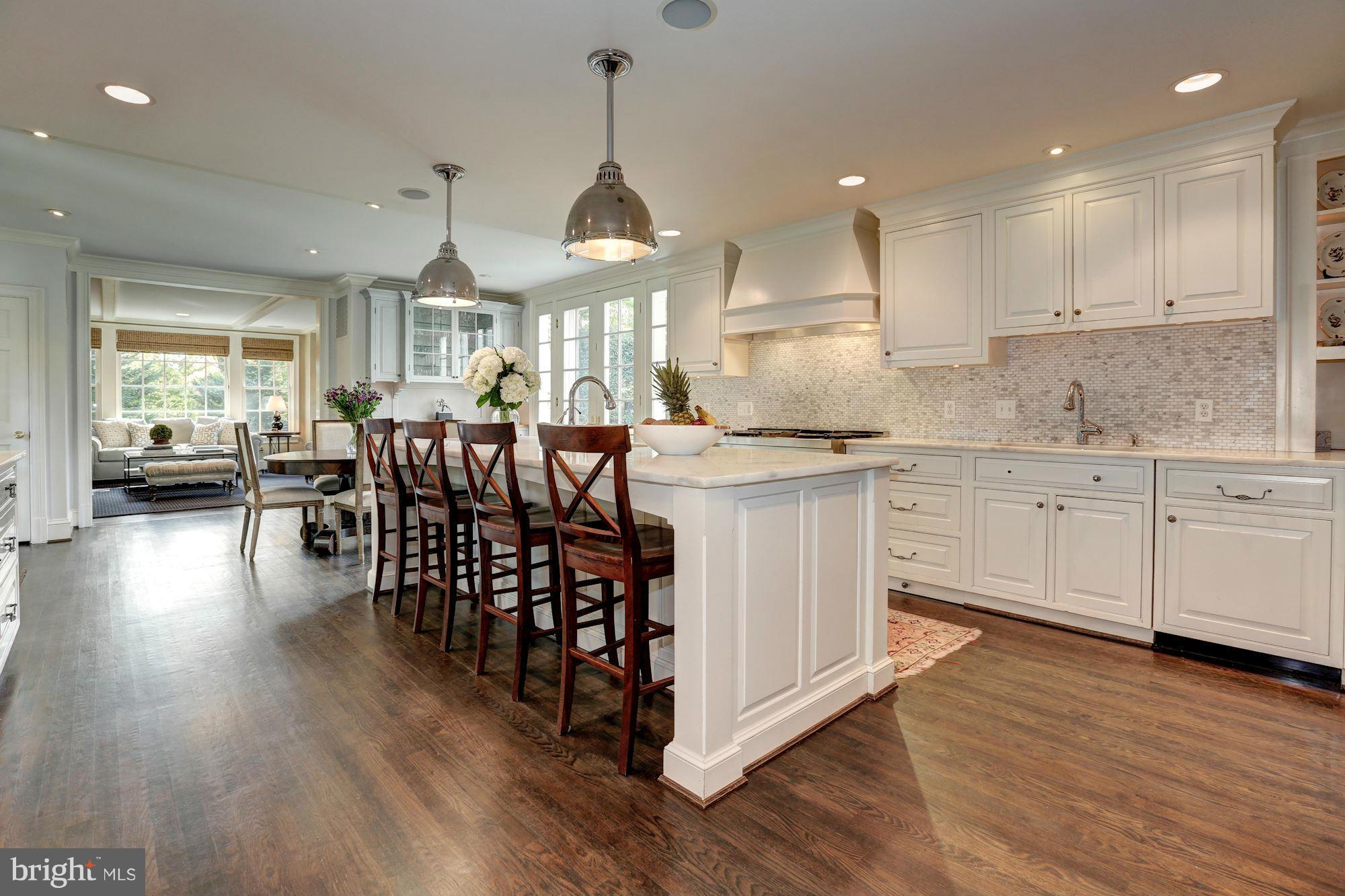 SPRING VALLEY - Residential