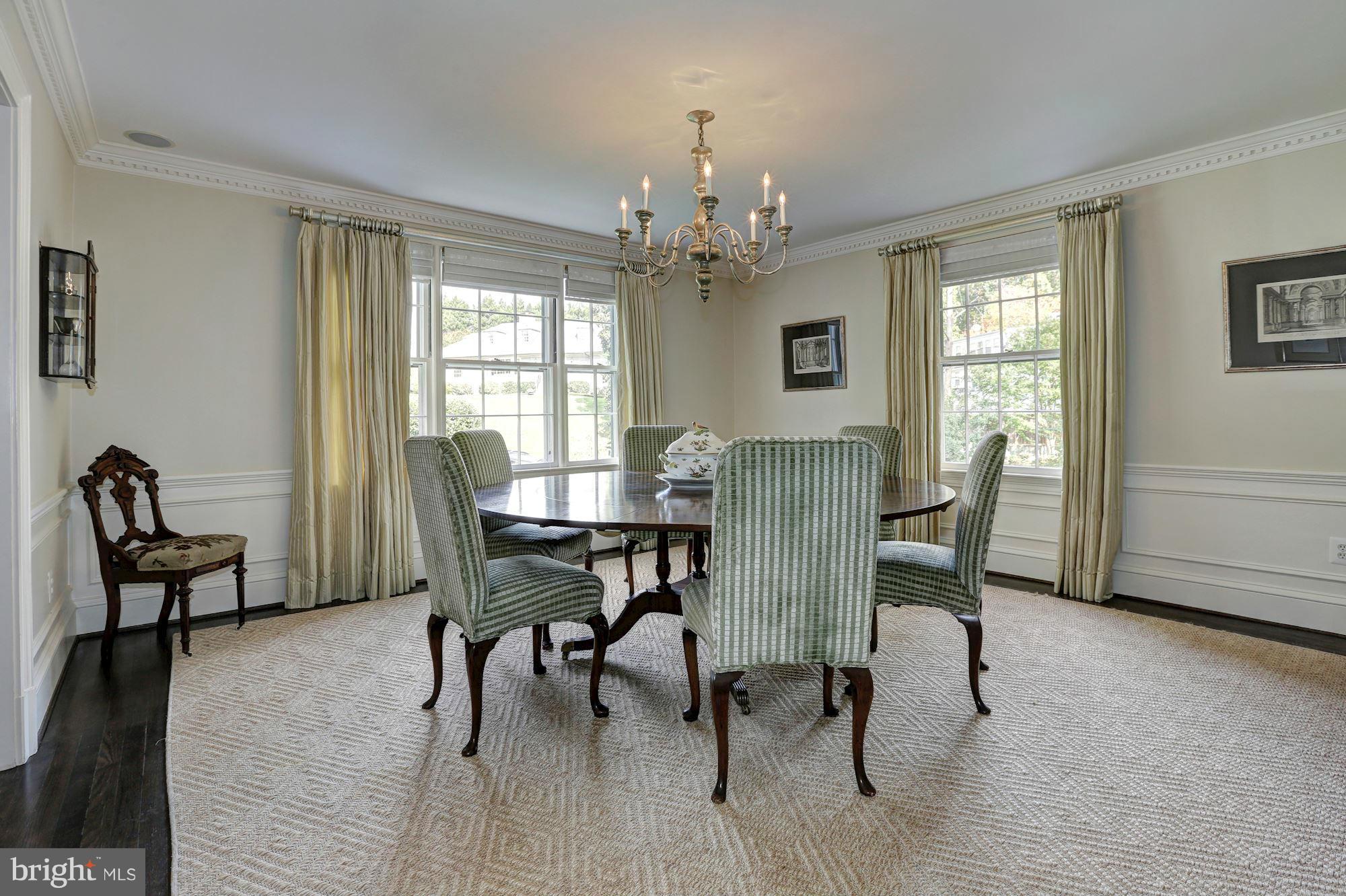 SPRING VALLEY - Residential