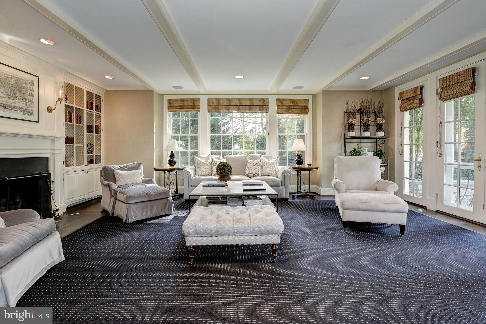 SPRING VALLEY - Residential