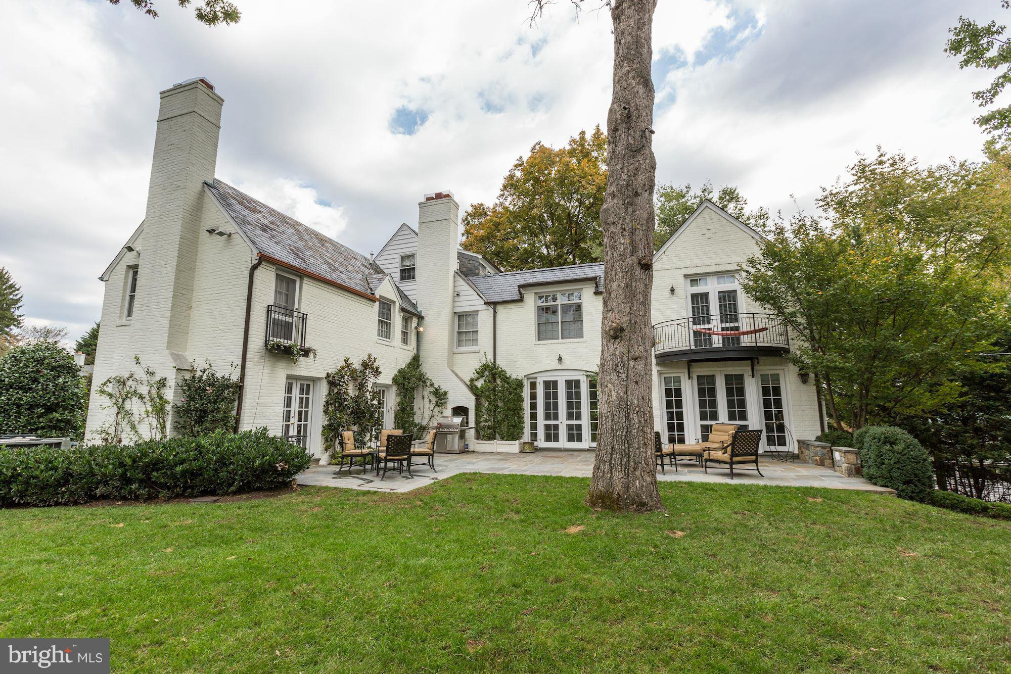 SPRING VALLEY - Residential