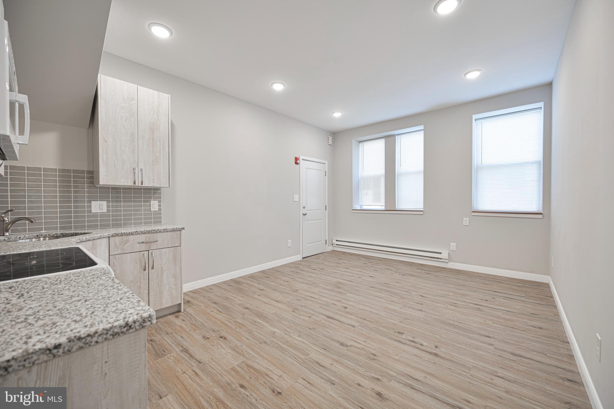 WEST OAK LANE - Residential Lease