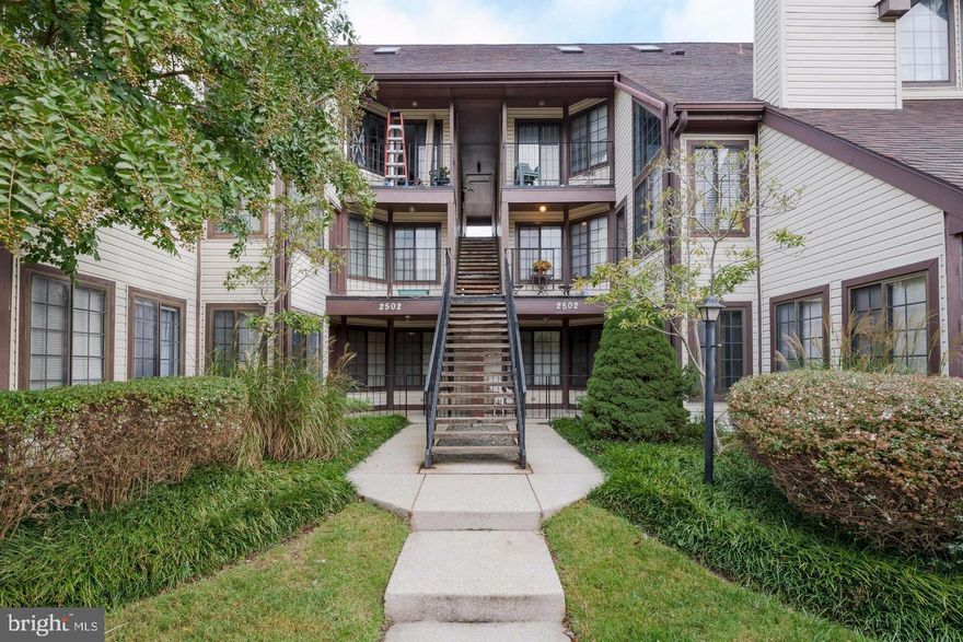 Located in the desired community of Crofton, this 2-bedroom, 2-bathroom condo presents an excellent opportunity for those looking to put their personal touch on a property. While it requires some work, the potential is undeniable. Imagine modernizing the kitchen, upgrading the bathrooms, and choosing the finishes that suit your taste. Unleash your creativity and make this condo truly shine.  As a resident of Crofton, you'll have access to a range of community amenities, including parks, recreational areas, walking trails, community pool, and golf course. Enjoy the benefits of a close-knit community and a convenient lifestyle. Priced to sell! Bring your vision, creativity, and a little elbow grease to transform this condo into the home of your dreams.