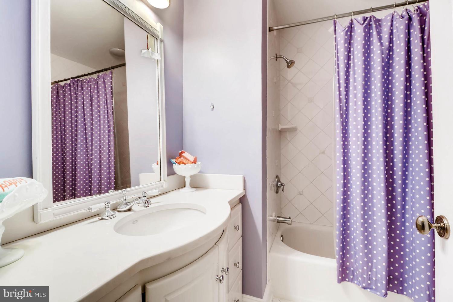 LINSTEAD ON THE SEVERN - Residential