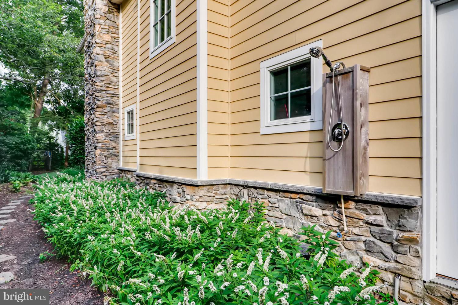 LINSTEAD ON THE SEVERN - Residential